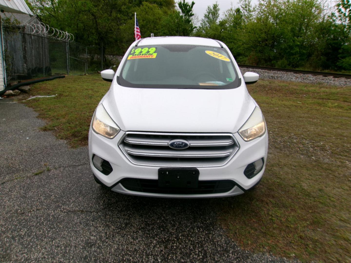 2017 White Ford Escape SE FWD (1FMCU0GD0HU) with an 1.5L L4 DOHC 16V engine, 6A transmission, located at 2553 Airline Blvd, Portsmouth, VA, 23701, (757) 488-8331, 36.813889, -76.357597 - ***VEHICLE TERMS*** Down Payment: $999 Weekly Payment: $115 APR: 23.9% Repayment Terms: 42 Months *** CALL ELIZABETH SMITH - DIRECTOR OF MARKETING @ 757-488-8331 TO SCHEDULE YOUR APPOINTMENT TODAY AND GET PRE-APPROVED RIGHT OVER THE PHONE*** - Photo#2