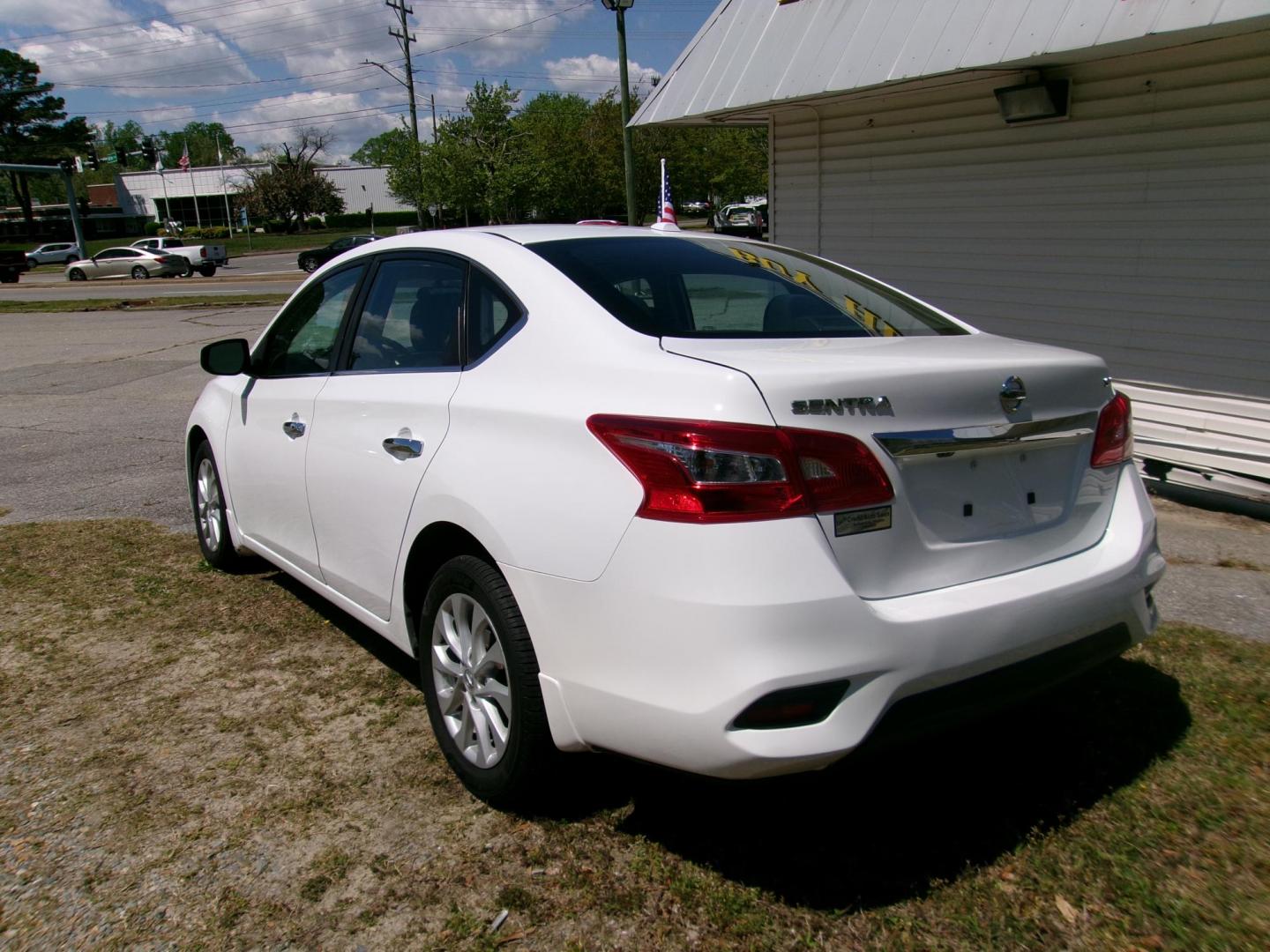 2019 White Nissan Sentra S CVT (3N1AB7AP5KY) with an 1.8L L4 SFI DOHC 16V engine, CVT transmission, located at 2553 Airline Blvd, Portsmouth, VA, 23701, (757) 488-8331, 36.813889, -76.357597 - Photo#5