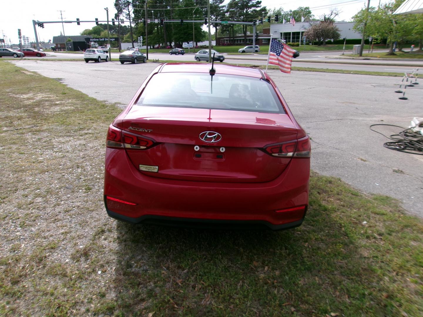 2018 Red Hyundai Accent Limited 4-Door 6A (3KPC34A33JE) with an 1.6L L4 DOHC 16V engine, 6A transmission, located at 2553 Airline Blvd, Portsmouth, VA, 23701, (757) 488-8331, 36.813889, -76.357597 - ***VEHICLE TERMS*** Down Payment: $999 Weekly Payment: $120 APR: 23.9% Repayment Terms: 42 Months *** CALL ELIZABETH SMITH - DIRECTOR OF MARKETING @ 757-488-8331 TO SCHEDULE YOUR APPOINTMENT TODAY AND GET PRE-APPROVED RIGHT OVER THE PHONE*** - Photo#6