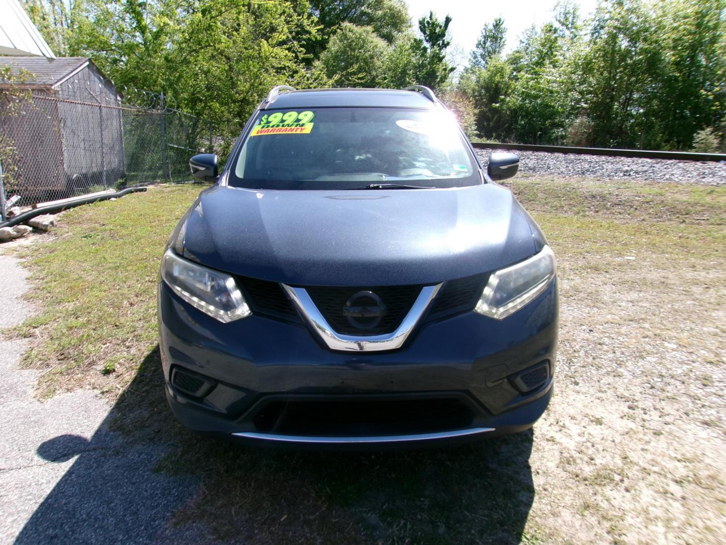 2015 Blue Nissan Rogue S AWD (5N1AT2MV1FC) with an 2.5L L4 DOHC 16V engine, Continuously Variable Transmission transmission, located at 2553 Airline Blvd, Portsmouth, VA, 23701, (757) 488-8331, 36.813889, -76.357597 - ***VEHICLE TERMS*** Down Payment: $999 Weekly Payment: $120 APR: 23.9% Repayment Terms: 42 Months *** CALL ELIZABETH SMITH - DIRECTOR OF MARKETING @ 757-488-8331 TO SCHEDULE YOUR APPOINTMENT TODAY AND GET PRE-APPROVED RIGHT OVER THE PHONE*** - Photo#1