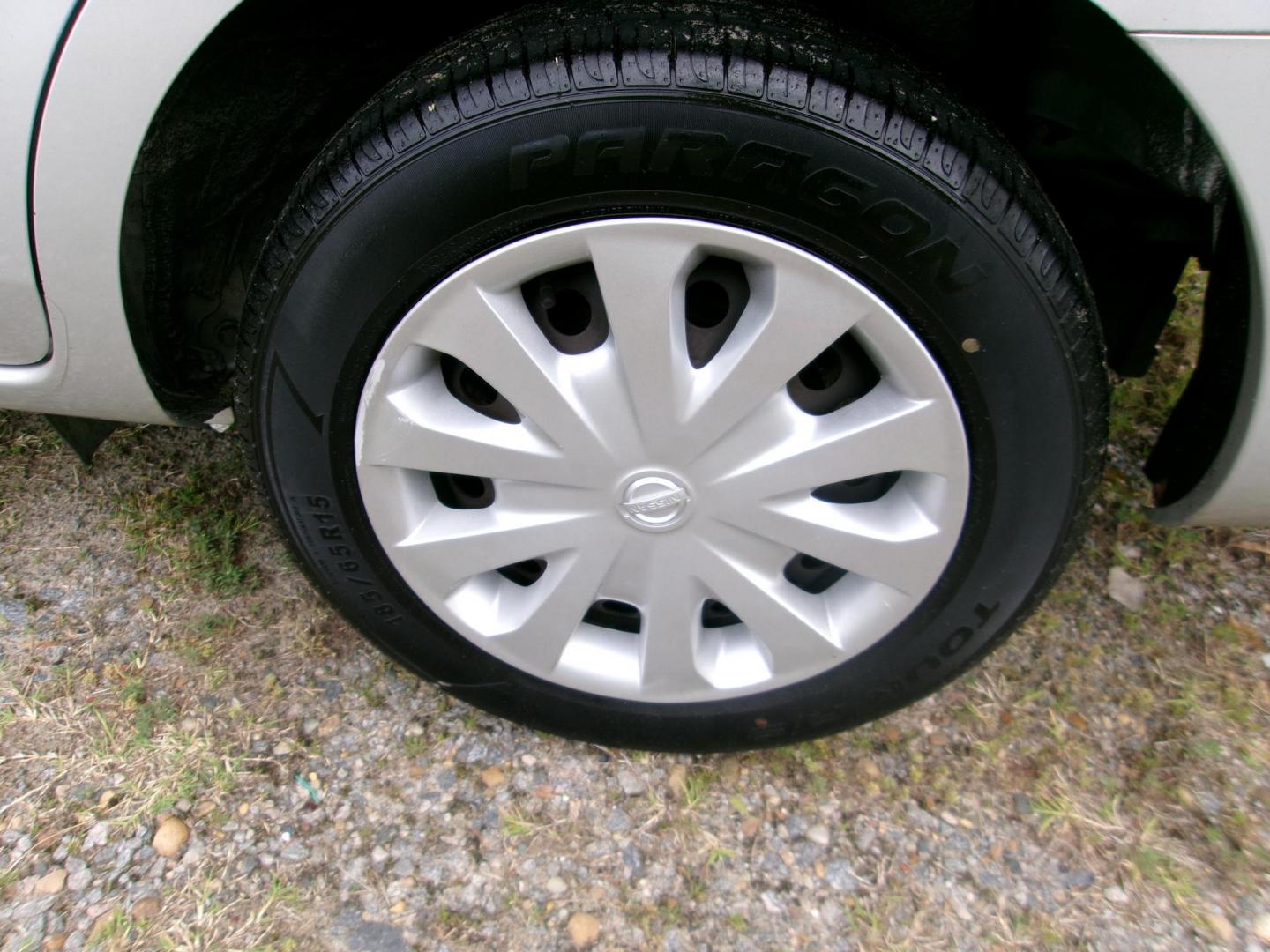 2018 Silver Nissan Versa 1.6 SL Sedan (3N1CN7AP6JL) with an 1.6L L4 DOHC 16V engine, CVT transmission, located at 2553 Airline Blvd, Portsmouth, VA, 23701, (757) 488-8331, 36.813889, -76.357597 - ***VEHICLE TERMS*** Down Payment: $899 Weekly Payment: $110 APR: 23.9% Repayment Terms: 42 Months *** CALL ELIZABETH SMITH - DIRECTOR OF MARKETING @ 757-488-8331 TO SCHEDULE YOUR APPOINTMENT TODAY AND GET PRE-APPROVED RIGHT OVER THE PHONE*** - Photo#8
