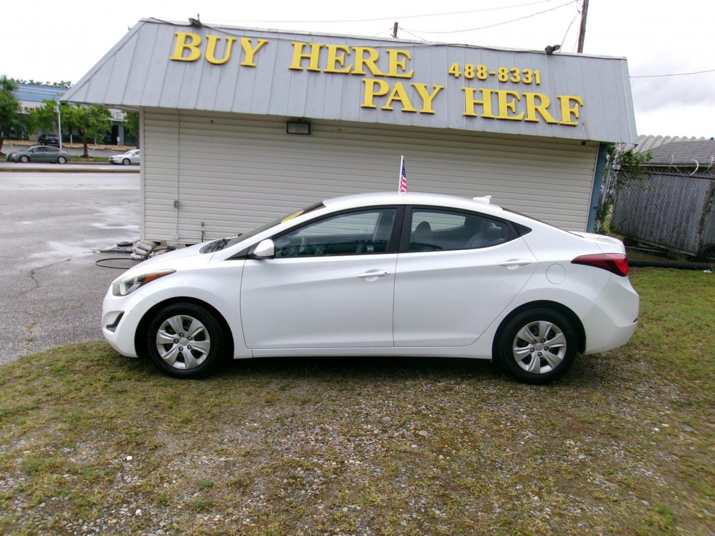 2016 White Hyundai Elantra Limited (5NPDH4AE1GH) with an 1.8L L4 DOHC 16V engine, 6-Speed Automatic transmission, located at 2553 Airline Blvd, Portsmouth, VA, 23701, (757) 488-8331, 36.813889, -76.357597 - ***VEHICLE TERMS*** Down Payment: $999 Weekly Payment: $115 APR: 23.9% Repayment Terms: 42 Months *** CALL ELIZABETH SMITH - DIRECTOR OF MARKETING @ 757-488-8331 TO SCHEDULE YOUR APPOINTMENT TODAY AND GET PRE-APPROVED RIGHT OVER THE PHONE*** - Photo#0