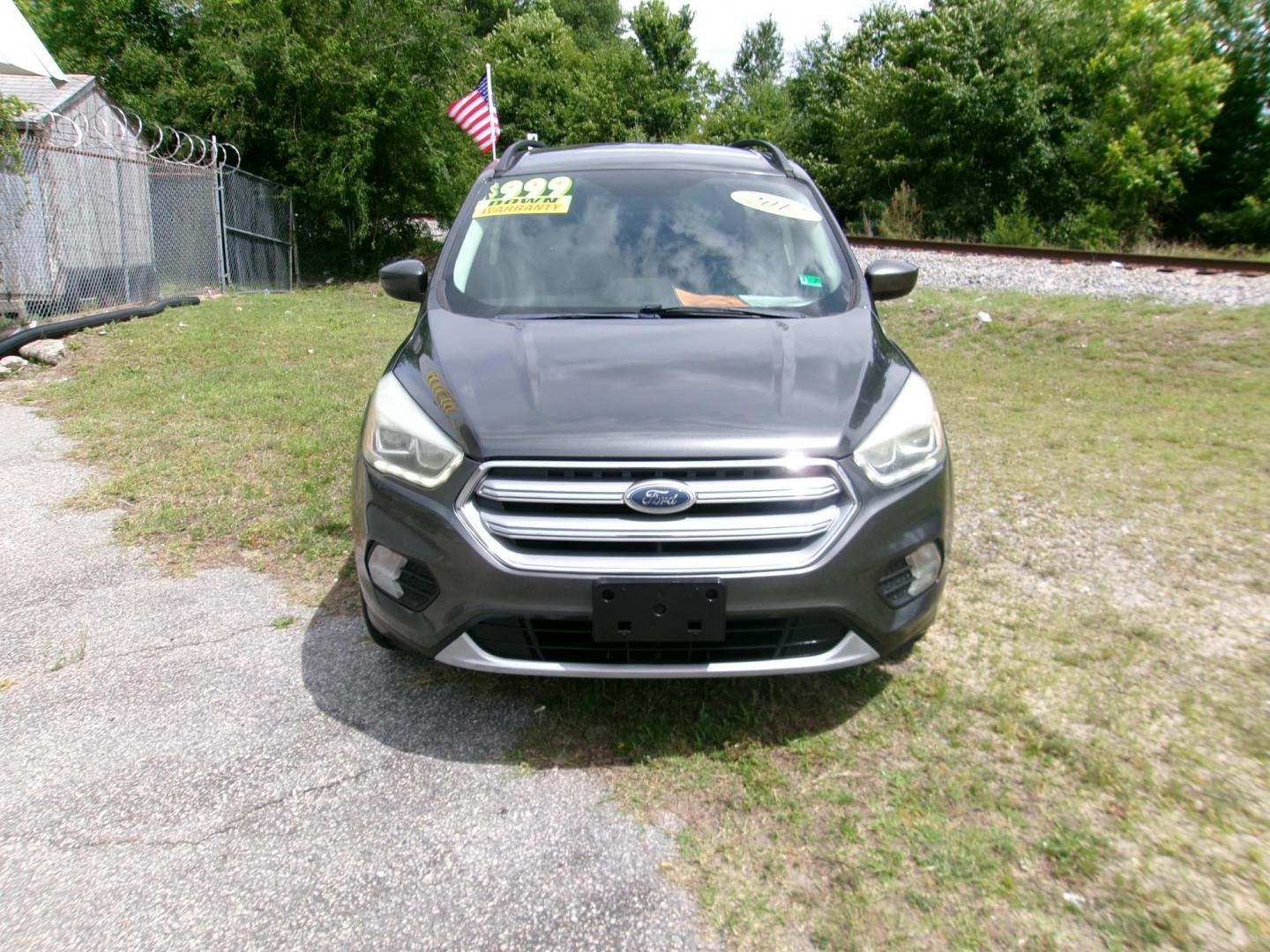 2017 Gray Ford Escape SE 4WD (1FMCU9GD5HU) with an 1.5L L4 DOHC 16V engine, 6A transmission, located at 2553 Airline Blvd, Portsmouth, VA, 23701, (757) 488-8331, 36.813889, -76.357597 - Photo#2