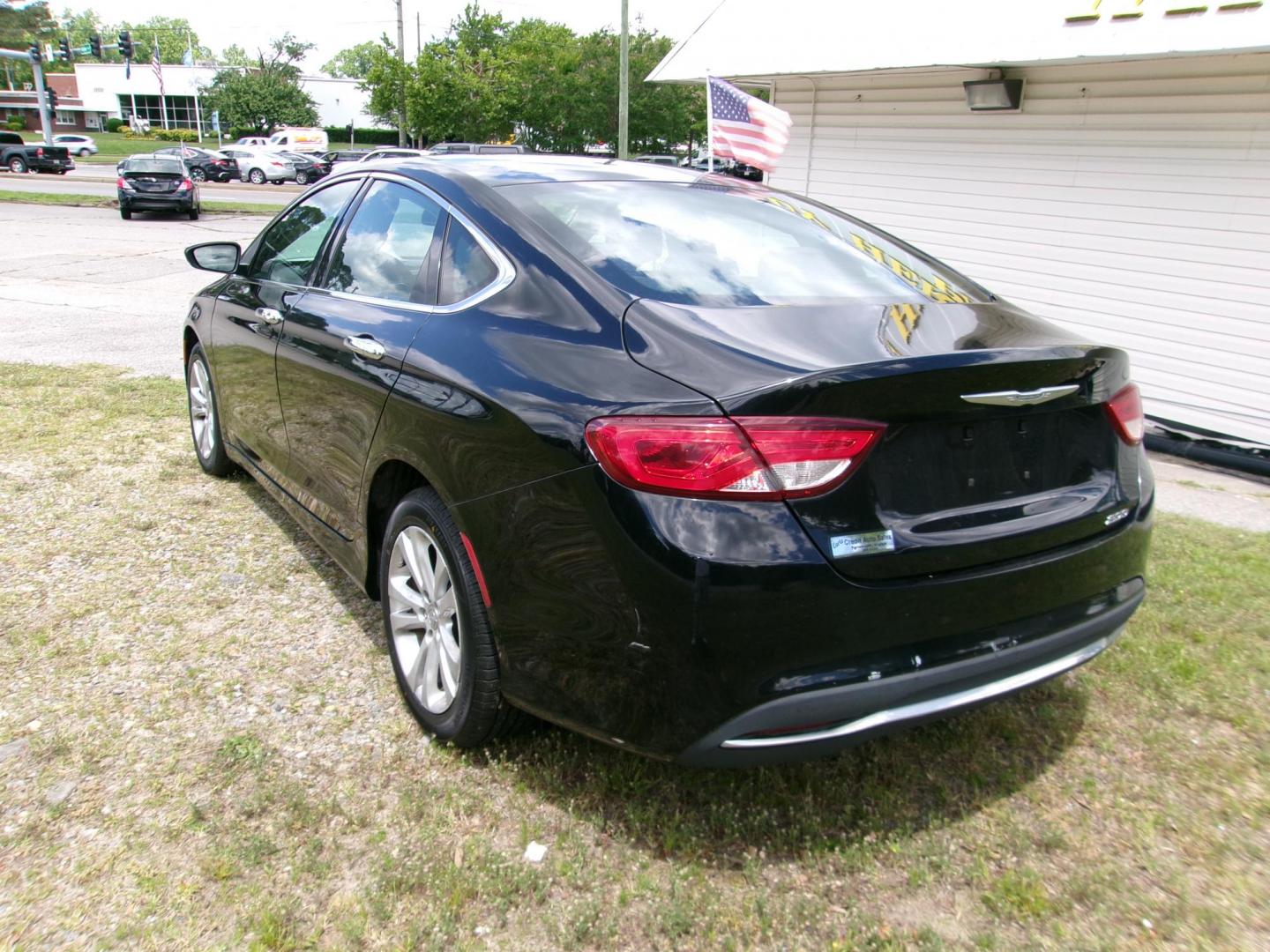 2015 Black Chrysler 200 Limited (1C3CCCAB3FN) with an 2.4L L4 DOHC 16V engine, 9-Speed Automatic transmission, located at 2553 Airline Blvd, Portsmouth, VA, 23701, (757) 488-8331, 36.813889, -76.357597 - Photo#7