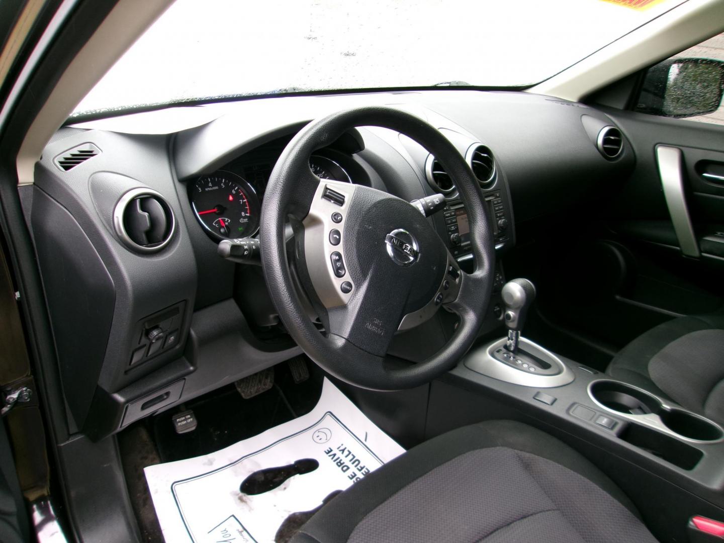 2013 Black Nissan Rogue S 2WD (JN8AS5MT8DW) with an 2.5L L4 DOHC 16V engine, Continuously Variable Transmission transmission, located at 2553 Airline Blvd, Portsmouth, VA, 23701, (757) 488-8331, 36.813889, -76.357597 - Photo#9