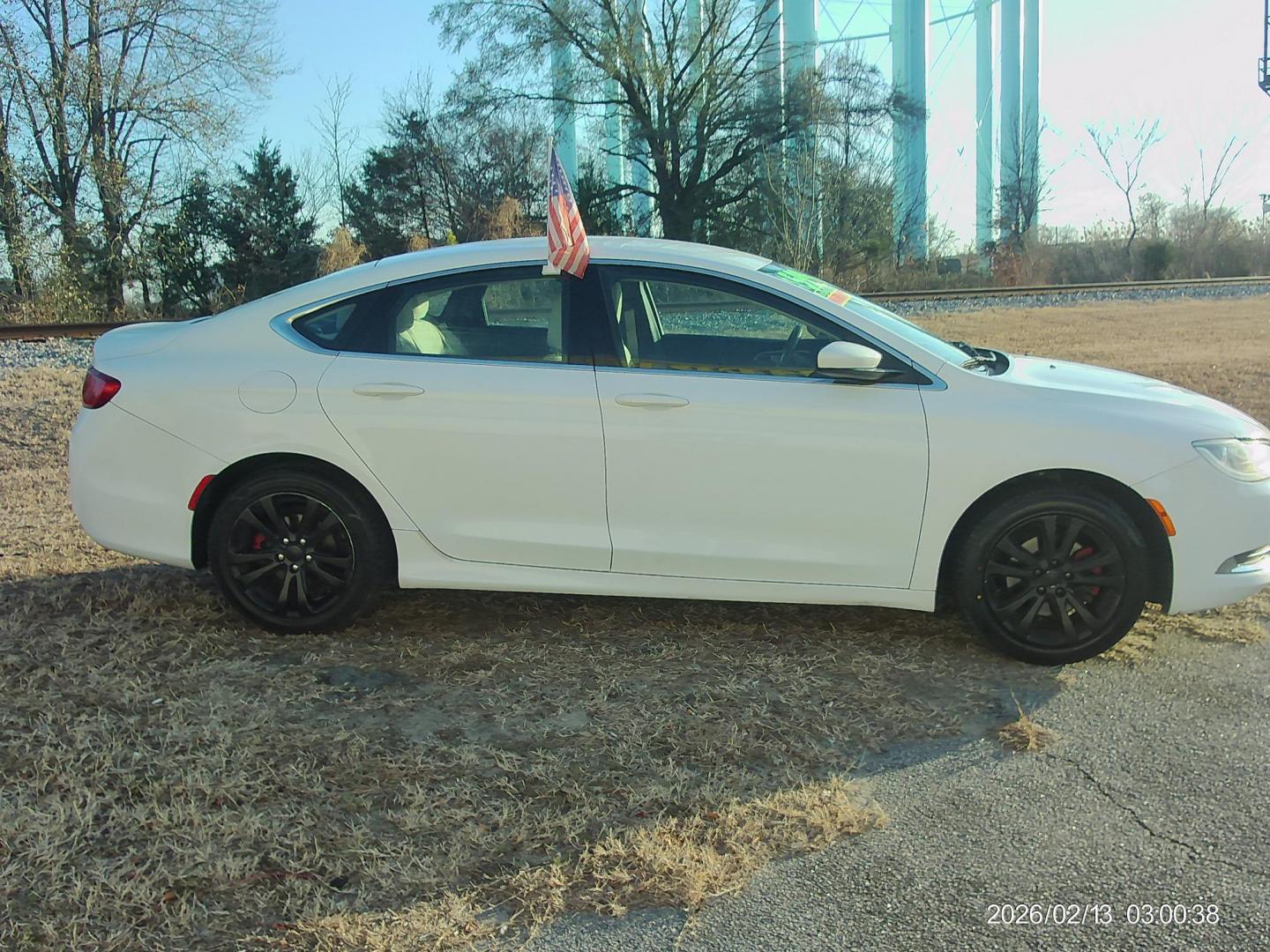 2015 White Chrysler 200 Limited (1C3CCCAB6FN) with an 2.4L L4 DOHC 16V engine, 9-Speed Automatic transmission, located at 2553 Airline Blvd, Portsmouth, VA, 23701, (757) 488-8331, 36.813889, -76.357597 - ***VEHICLE TERMS*** Down Payment: $599 Weekly Payment: $100 APR: 23.9% Repayment Terms: 42 Months *** CALL ELIZABETH SMITH - DIRECTOR OF MARKETING @ 757-488-8331 TO SCHEDULE YOUR APPOINTMENT TODAY AND GET PRE-APPROVED RIGHT OVER THE PHONE*** - Photo#4