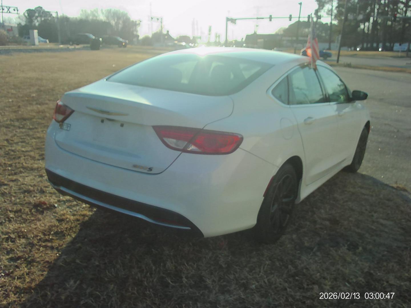 2015 White Chrysler 200 Limited (1C3CCCAB6FN) with an 2.4L L4 DOHC 16V engine, 9-Speed Automatic transmission, located at 2553 Airline Blvd, Portsmouth, VA, 23701, (757) 488-8331, 36.813889, -76.357597 - ***VEHICLE TERMS*** Down Payment: $599 Weekly Payment: $100 APR: 23.9% Repayment Terms: 42 Months *** CALL ELIZABETH SMITH - DIRECTOR OF MARKETING @ 757-488-8331 TO SCHEDULE YOUR APPOINTMENT TODAY AND GET PRE-APPROVED RIGHT OVER THE PHONE*** - Photo#5