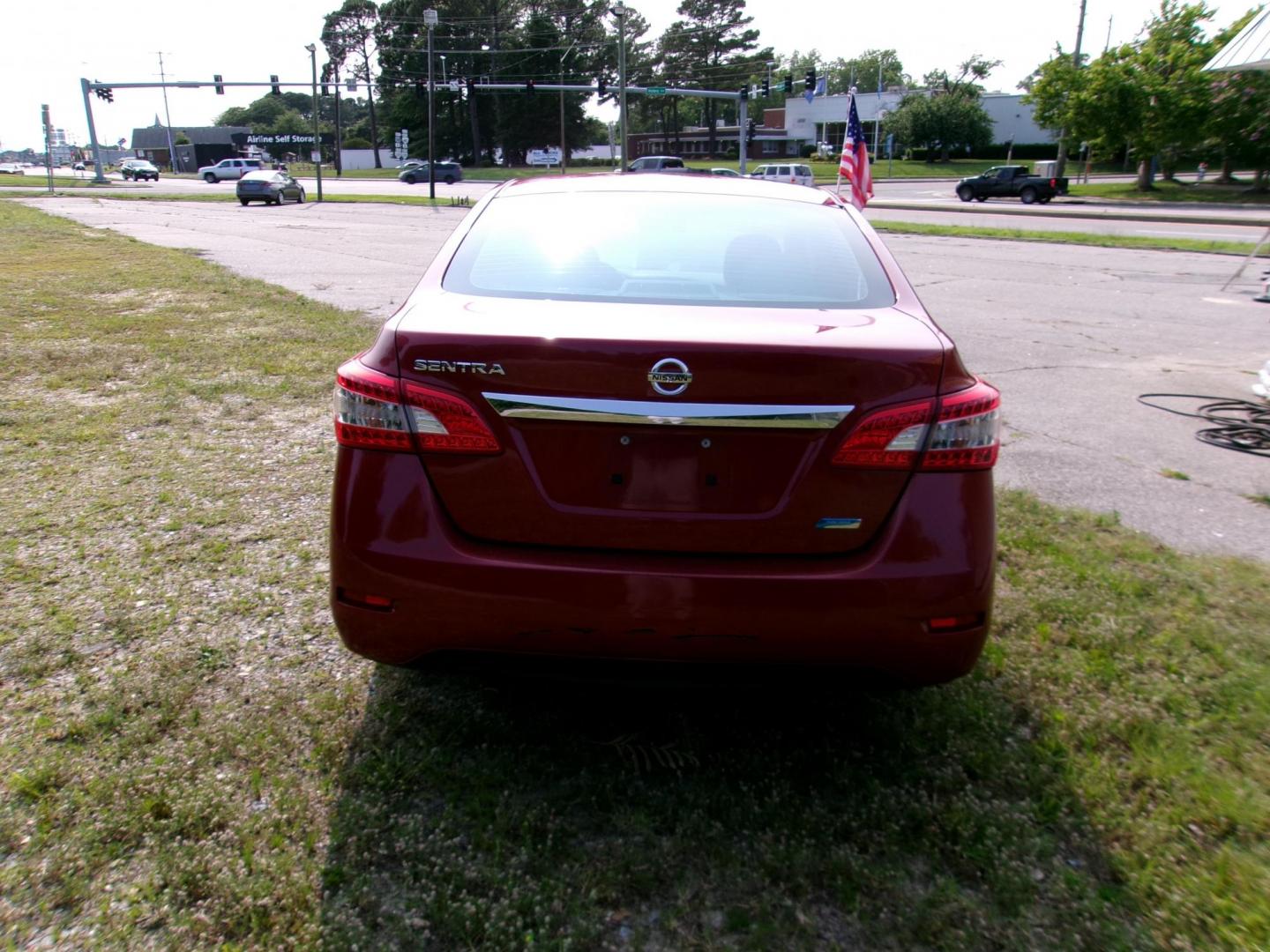 2013 Red Nissan Sentra S 6MT (3N1AB7AP4DL) with an 2.0L L4 DOHC 16V engine, 6-Speed Automatic transmission, located at 2553 Airline Blvd, Portsmouth, VA, 23701, (757) 488-8331, 36.813889, -76.357597 - ***VEHICLE TERMS*** Down Payment: $499 Weekly Payment: $90 APR: 23.9% Repayment Terms: 42 Months *** CALL ELIZABETH SMITH - DIRECTOR OF MARKETING @ 757-488-8331 TO SCHEDULE YOUR APPOINTMENT TODAY AND GET PRE-APPROVED RIGHT OVER THE PHONE*** - Photo#6