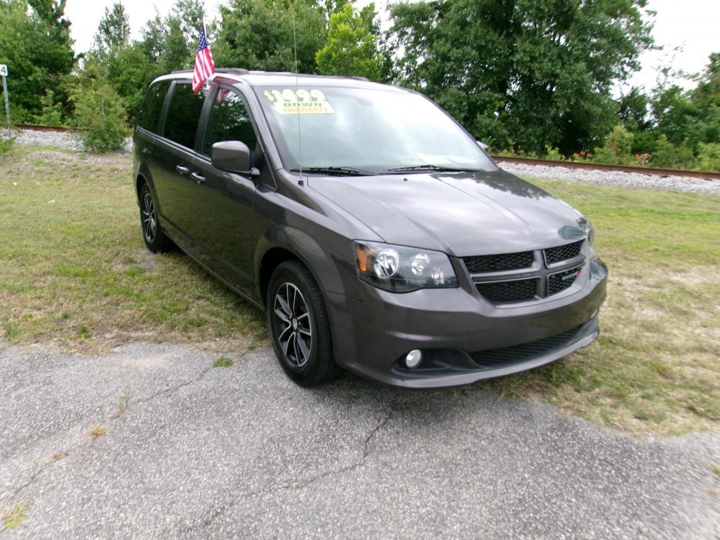 2019 Gray Dodge Grand Caravan GT (2C4RDGEG2KR) with an 3.6L V6 DOHC 24V engine, 6A transmission, located at 2553 Airline Blvd, Portsmouth, VA, 23701, (757) 488-8331, 36.813889, -76.357597 - ***VEHICLE TERMS*** Down Payment: $1499 Weekly Payment: $125 APR: 23.9% Repayment Terms: 42 Months *** CALL ELIZABETH SMITH - DIRECTOR OF MARKETING @ 757-488-8331 TO SCHEDULE YOUR APPOINTMENT TODAY AND GET PRE-APPROVED RIGHT OVER THE PHONE*** - Photo#3