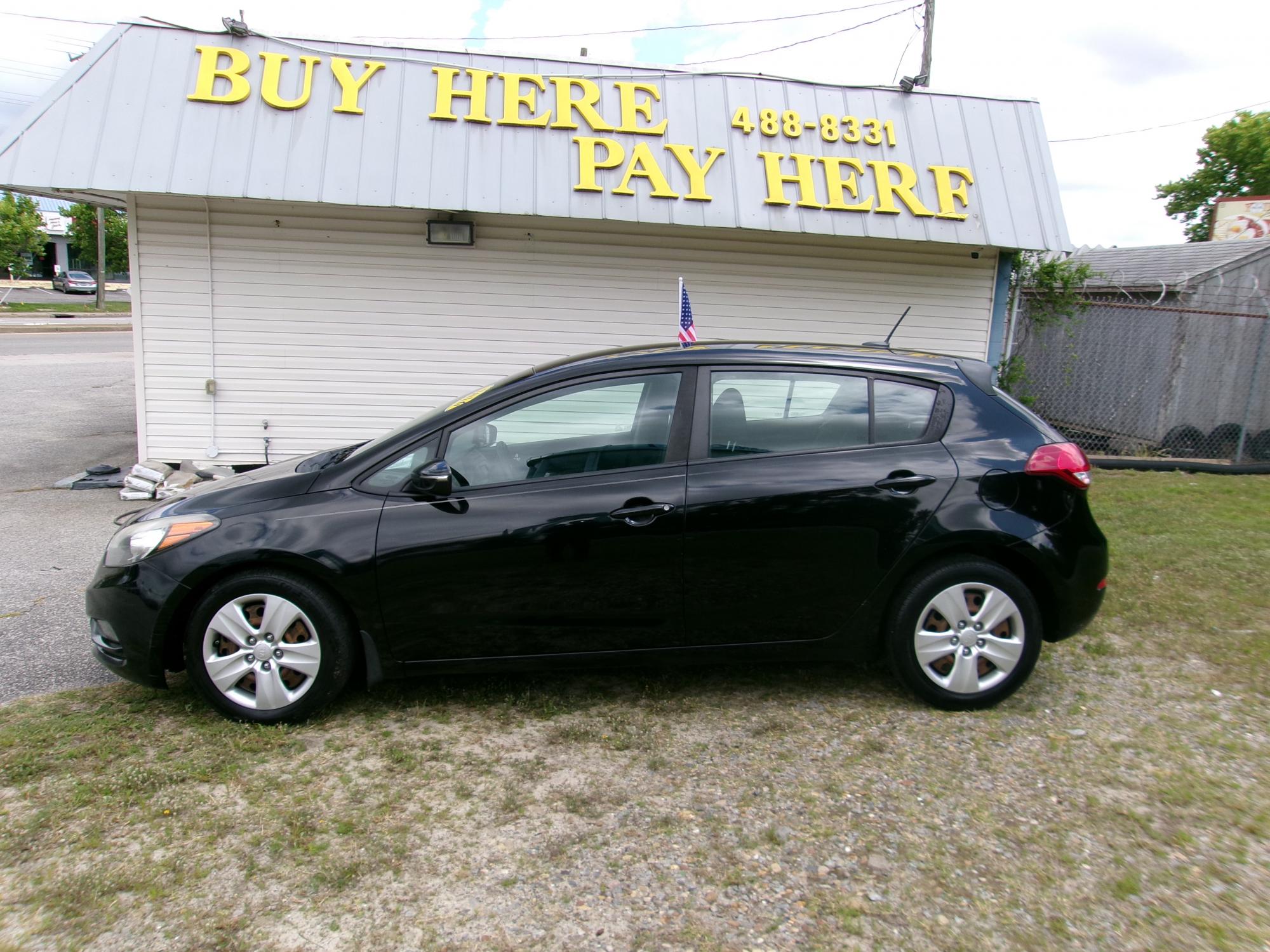 photo of 2016 Kia Forte 5-Door LX