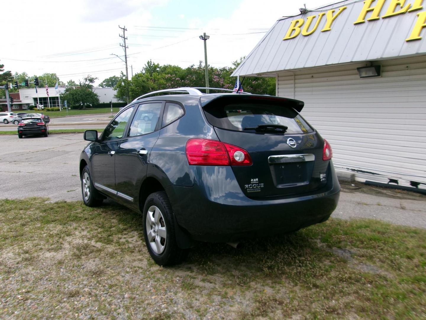 2015 Blue Nissan Rogue Select S AWD (JN8AS5MV6FW) with an 2.5L L4 DOHC 16V engine, Continuously Variable Transmission transmission, located at 2553 Airline Blvd, Portsmouth, VA, 23701, (757) 488-8331, 36.813889, -76.357597 - ***VEHICLE TERMS*** Down Payment: $999 Weekly Payment: $110 APR: 23.9% Repayment Terms: 42 Months *** CALL ELIZABETH SMITH - DIRECTOR OF MARKETING @ 757-488-8331 TO SCHEDULE YOUR APPOINTMENT TODAY AND GET PRE-APPROVED RIGHT OVER THE PHONE*** - Photo#7