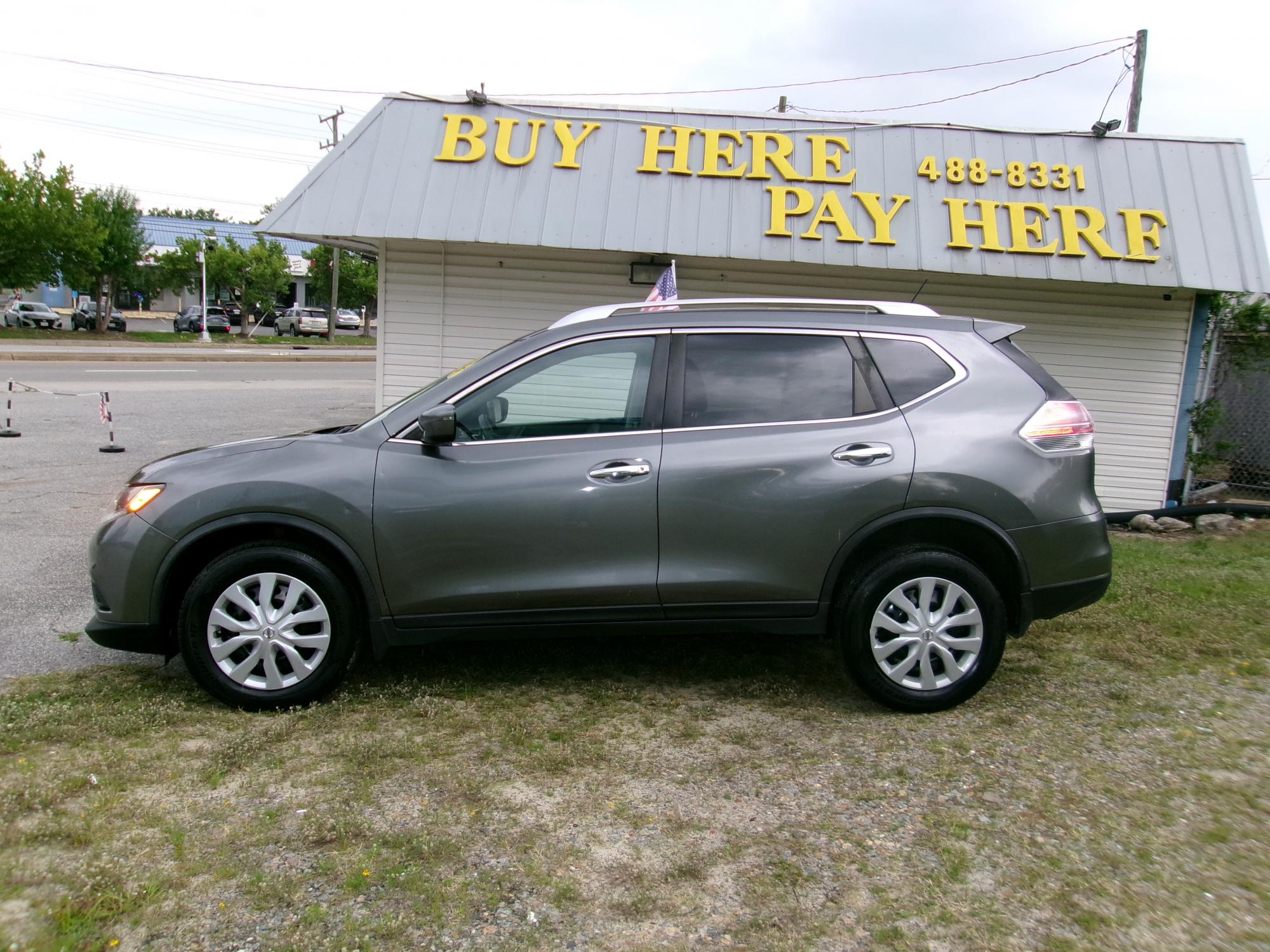 photo of 2016 Nissan Rogue S AWD