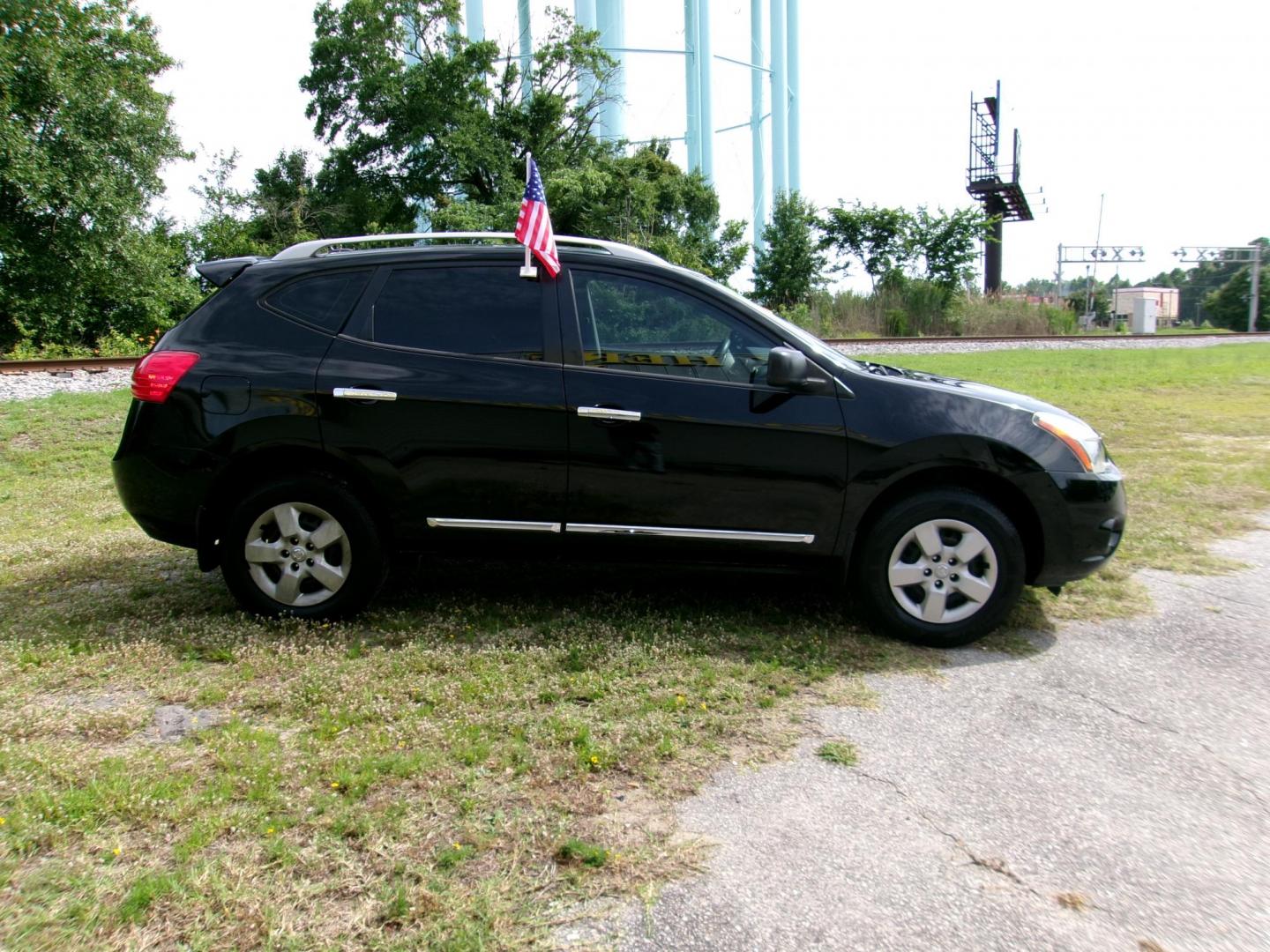 2015 Black Nissan Rogue Select S AWD (JN8AS5MV1FW) with an 2.5L L4 DOHC 16V engine, Continuously Variable Transmission transmission, located at 2553 Airline Blvd, Portsmouth, VA, 23701, (757) 488-8331, 36.813889, -76.357597 - ***VEHICLE TERMS*** Down Payment: $699 Weekly Payment: $110 APR: 23.9% Repayment Terms: 42 Months *** CALL ELIZABETH SMITH - DIRECTOR OF MARKETING @ 757-488-8331 TO SCHEDULE YOUR APPOINTMENT TODAY AND GET PRE-APPROVED RIGHT OVER THE PHONE*** - Photo#4