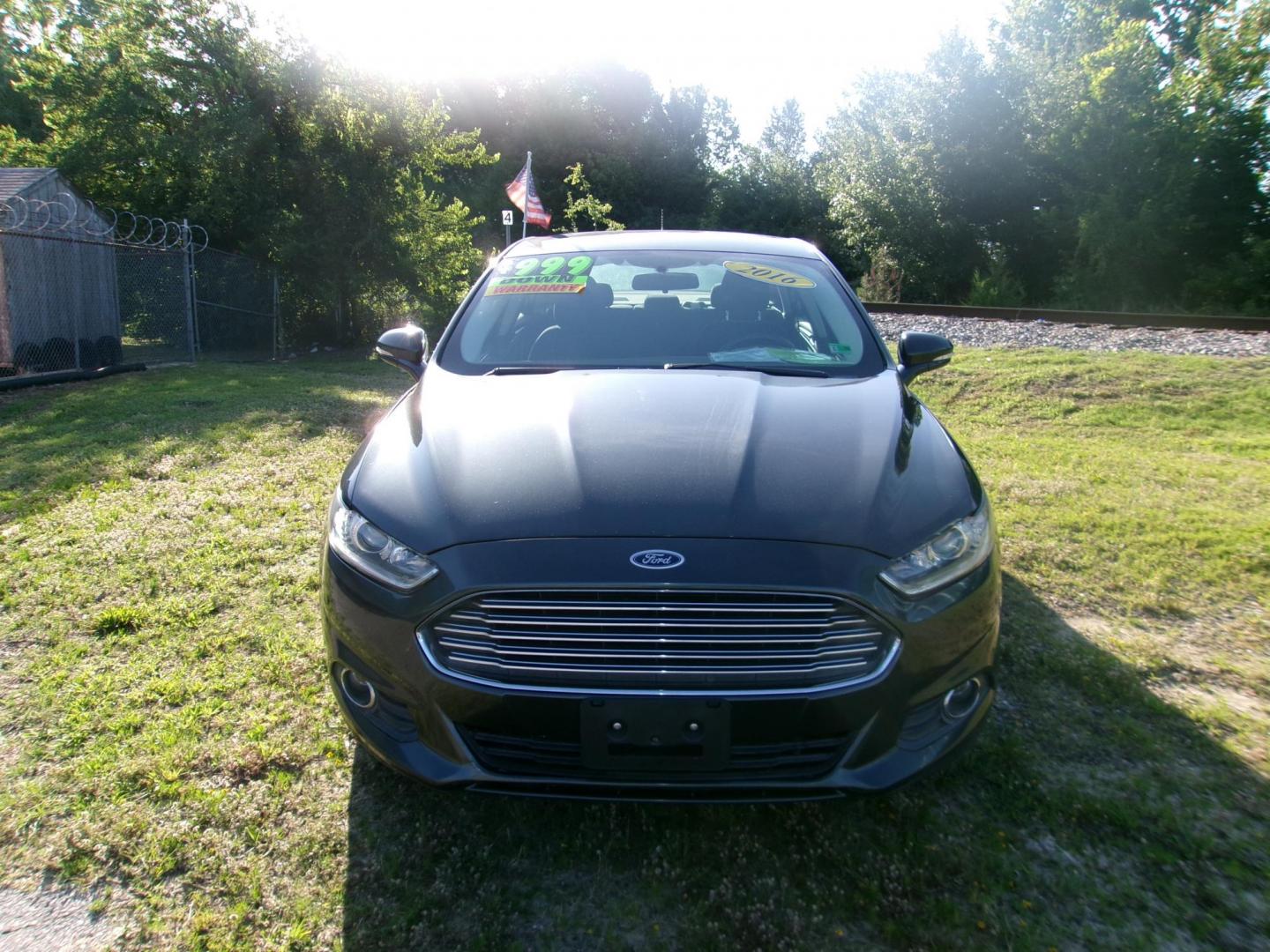 2016 Gray Ford Fusion SE (3FA6P0HD9GR) with an 1.5L L4 DOHC 16V engine, 6-Speed Automatic transmission, located at 2553 Airline Blvd, Portsmouth, VA, 23701, (757) 488-8331, 36.813889, -76.357597 - ***VEHICLE TERMS*** Down Payment: $999 Weekly Payment: $115 APR: 23.9% Repayment Terms: 42 Months *** CALL ELIZABETH SMITH - DIRECTOR OF MARKETING @ 757-488-8331 TO SCHEDULE YOUR APPOINTMENT TODAY AND GET PRE-APPROVED RIGHT OVER THE PHONE*** - Photo#2