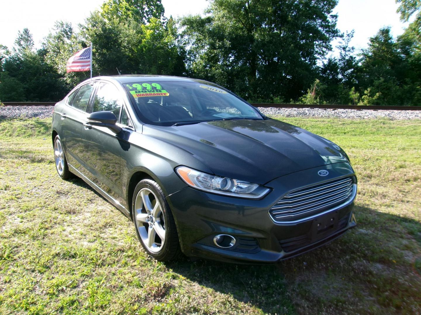 2016 Gray Ford Fusion SE (3FA6P0HD9GR) with an 1.5L L4 DOHC 16V engine, 6-Speed Automatic transmission, located at 2553 Airline Blvd, Portsmouth, VA, 23701, (757) 488-8331, 36.813889, -76.357597 - ***VEHICLE TERMS*** Down Payment: $999 Weekly Payment: $115 APR: 23.9% Repayment Terms: 42 Months *** CALL ELIZABETH SMITH - DIRECTOR OF MARKETING @ 757-488-8331 TO SCHEDULE YOUR APPOINTMENT TODAY AND GET PRE-APPROVED RIGHT OVER THE PHONE*** - Photo#3