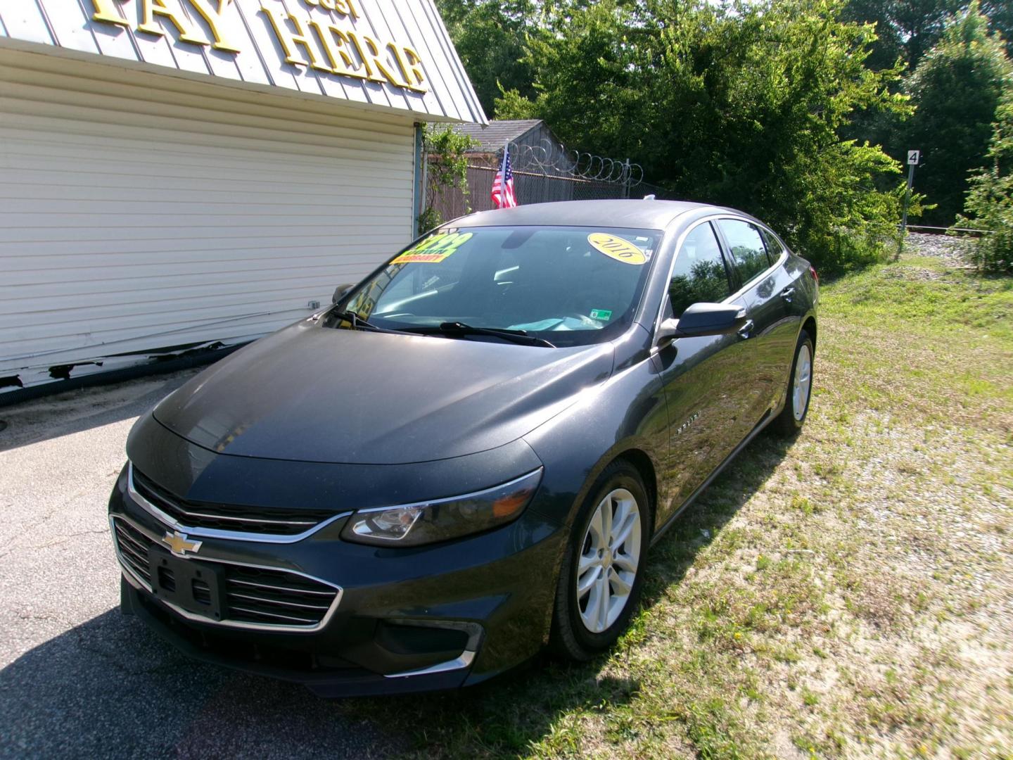 2016 Gray Chevrolet Malibu 1LT (1G1ZE5ST3GF) with an 1.5L L4 DOHC 16V engine, 6A transmission, located at 2553 Airline Blvd, Portsmouth, VA, 23701, (757) 488-8331, 36.813889, -76.357597 - ***VEHICLE TERMS*** Down Payment: $799 Weekly Payment: $115 APR: 23.9% Repayment Terms: 42 Months *** CALL ELIZABETH SMITH - DIRECTOR OF MARKETING @ 757-488-8331 TO SCHEDULE YOUR APPOINTMENT TODAY AND GET PRE-APPROVED RIGHT OVER THE PHONE*** - Photo#1