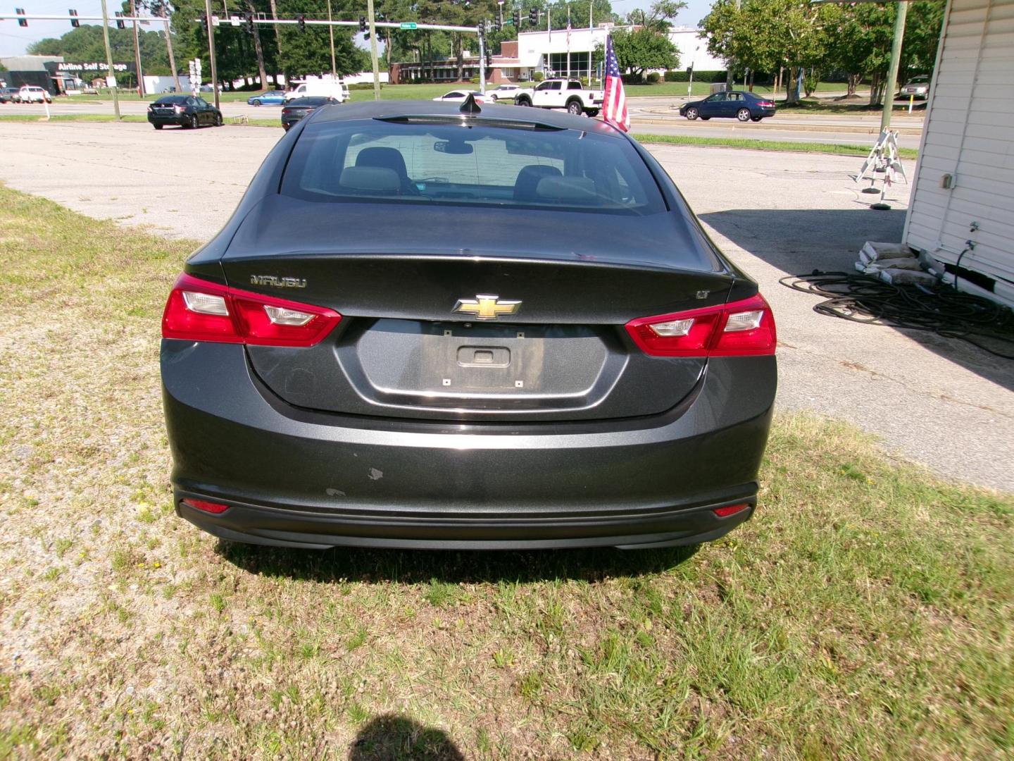 2016 Gray Chevrolet Malibu 1LT (1G1ZE5ST3GF) with an 1.5L L4 DOHC 16V engine, 6A transmission, located at 2553 Airline Blvd, Portsmouth, VA, 23701, (757) 488-8331, 36.813889, -76.357597 - ***VEHICLE TERMS*** Down Payment: $799 Weekly Payment: $115 APR: 23.9% Repayment Terms: 42 Months *** CALL ELIZABETH SMITH - DIRECTOR OF MARKETING @ 757-488-8331 TO SCHEDULE YOUR APPOINTMENT TODAY AND GET PRE-APPROVED RIGHT OVER THE PHONE*** - Photo#6