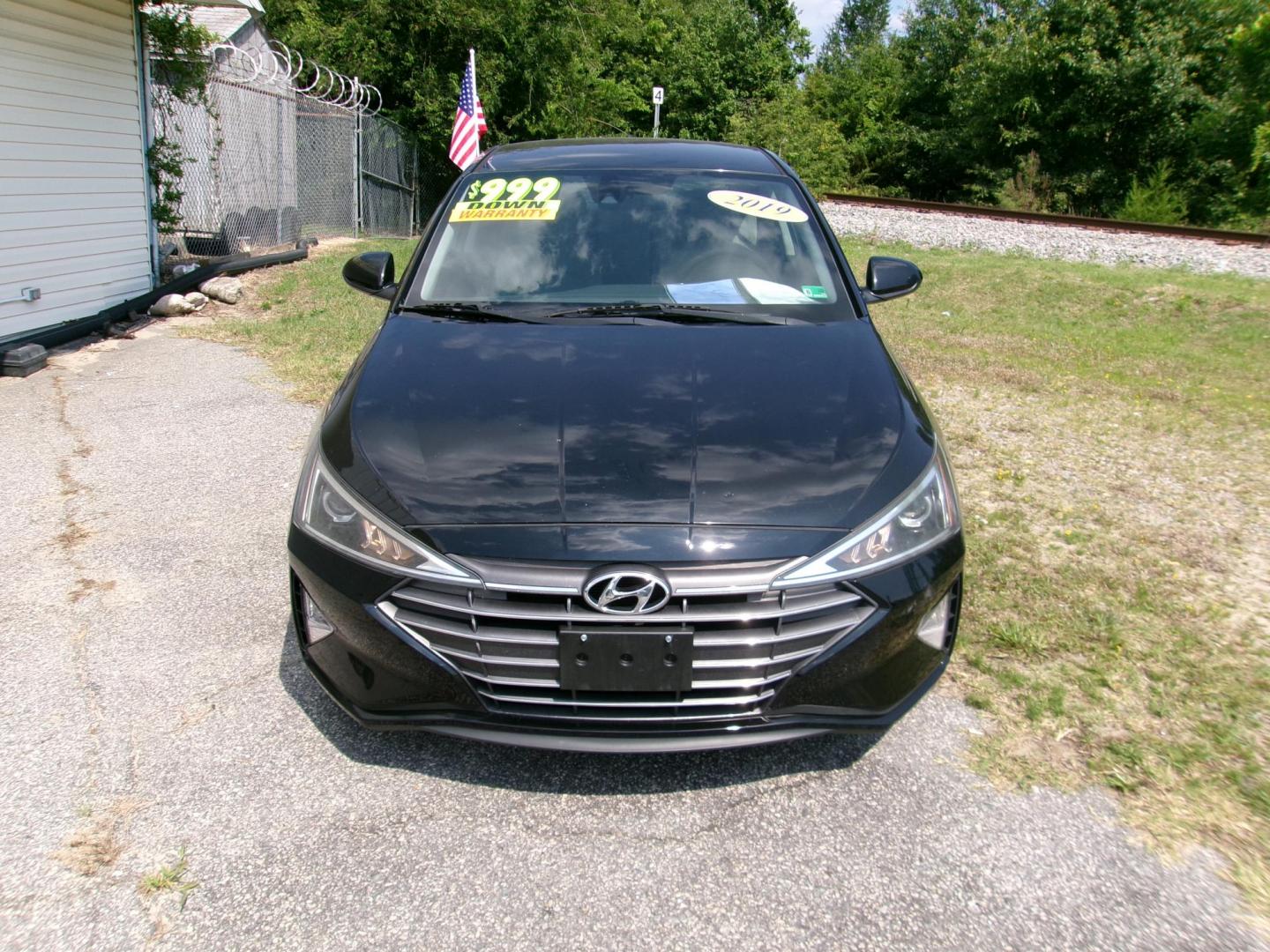 2019 Black Hyundai Elantra Limited (5NPD84LF5KH) with an 1.8L L4 DOHC 16V engine, 6A transmission, located at 2553 Airline Blvd, Portsmouth, VA, 23701, (757) 488-8331, 36.813889, -76.357597 - ***VEHICLE TERMS*** Down Payment: $999 Weekly Payment: $120 APR: 23.9% Repayment Terms: 42 Months *** CALL ELIZABETH SMITH - DIRECTOR OF MARKETING @ 757-488-8331 TO SCHEDULE YOUR APPOINTMENT TODAY AND GET PRE-APPROVED RIGHT OVER THE PHONE*** - Photo#2