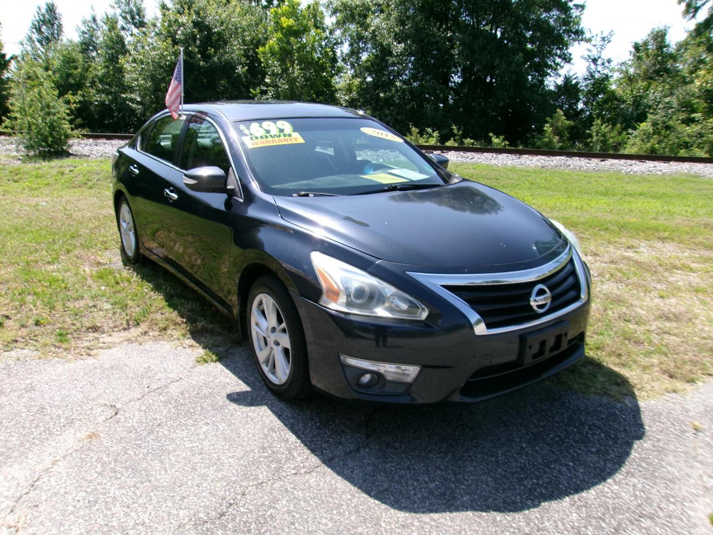 2015 Blue Nissan Altima 2.5 S (1N4AL3AP0FC) with an 2.5L L4 DOHC 16V engine, Continuously Variable Transmission transmission, located at 2553 Airline Blvd, Portsmouth, VA, 23701, (757) 488-8331, 36.813889, -76.357597 - Photo#3