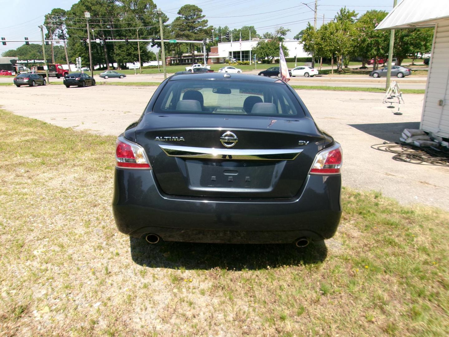 2015 Blue Nissan Altima 2.5 S (1N4AL3AP0FC) with an 2.5L L4 DOHC 16V engine, Continuously Variable Transmission transmission, located at 2553 Airline Blvd, Portsmouth, VA, 23701, (757) 488-8331, 36.813889, -76.357597 - Photo#6