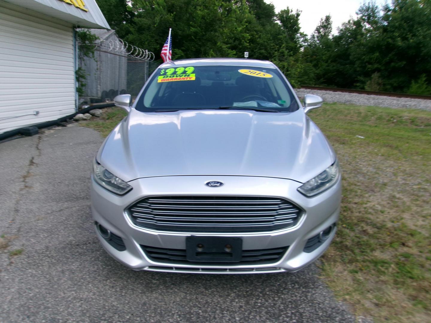 2015 Silver Ford Fusion SE (1FA6P0HD0F5) with an 1.5L L4 DOHC 16V engine, located at 2553 Airline Blvd, Portsmouth, VA, 23701, (757) 488-8331, 36.813889, -76.357597 - Photo#2