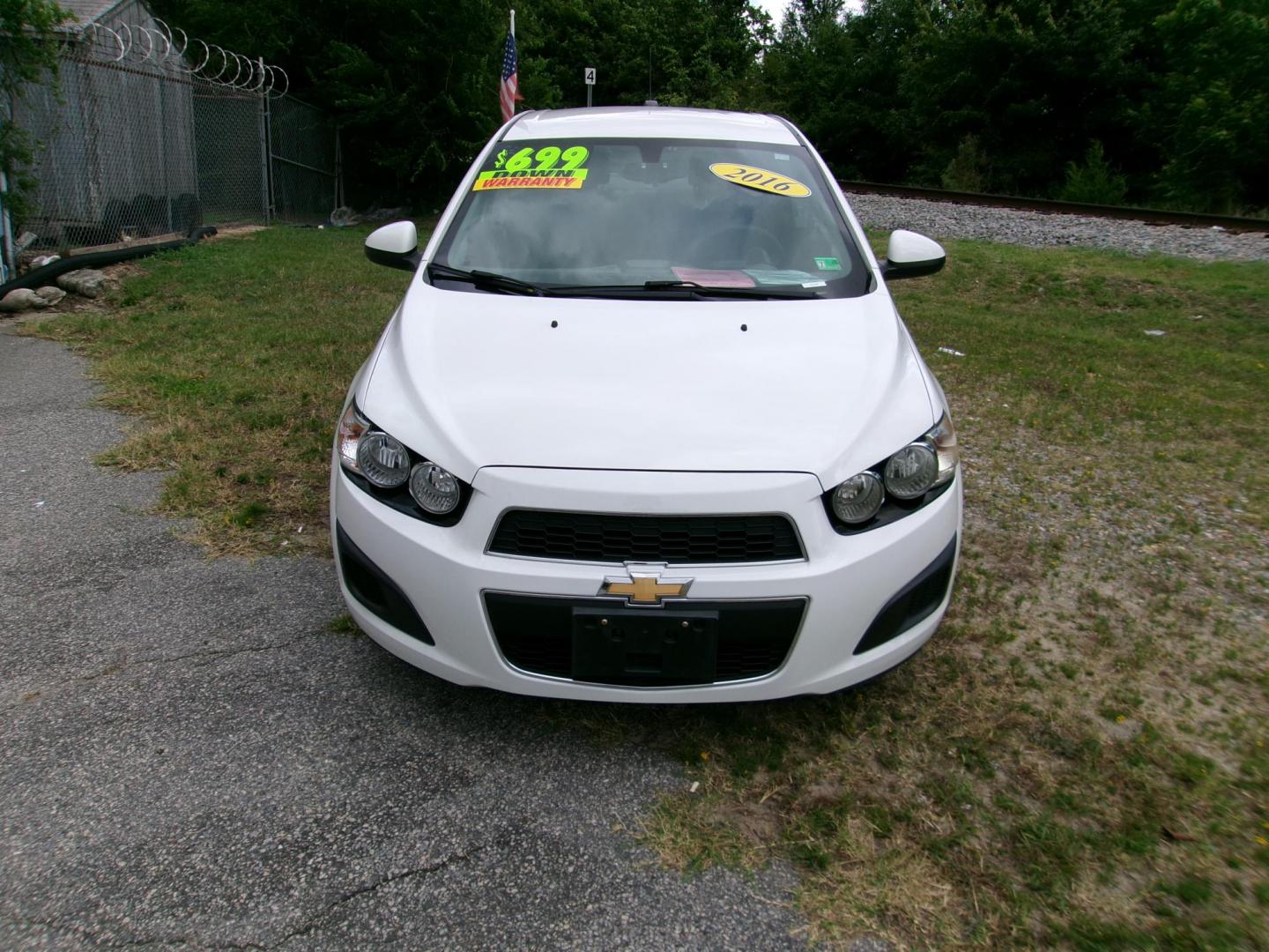 2016 White Chevrolet Sonic LT Auto Sedan (1G1JC5SGXG4) with an 1.8L L4 DOHC 24V engine, 6A transmission, located at 2553 Airline Blvd, Portsmouth, VA, 23701, (757) 488-8331, 36.813889, -76.357597 - ***VEHICLE TERMS*** Down Payment: $699 Weekly Payment: $110 APR: 23.9% Repayment Terms: 42 Months *** CALL ELIZABETH SMITH - DIRECTOR OF MARKETING @ 757-488-8331 TO SCHEDULE YOUR APPOINTMENT TODAY AND GET PRE-APPROVED RIGHT OVER THE PHONE*** - Photo#2