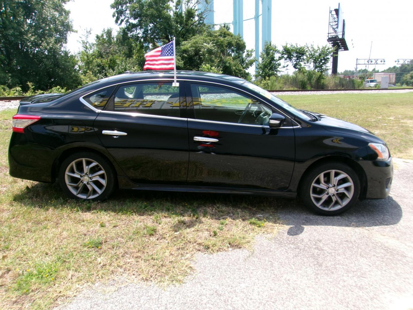 2015 Black Nissan Sentra S 6MT (3N1AB7AP8FY) with an 1.8L L4 SFI DOHC 16V engine, 6-Speed Manual transmission, located at 2553 Airline Blvd, Portsmouth, VA, 23701, (757) 488-8331, 36.813889, -76.357597 - ***VEHICLE TERMS*** Down Payment: $799 Weekly Payment: $110 APR: 23.9% Repayment Terms: 42 Months *** CALL ELIZABETH SMITH - DIRECTOR OF MARKETING @ 757-488-8331 TO SCHEDULE YOUR APPOINTMENT TODAY AND GET PRE-APPROVED RIGHT OVER THE PHONE*** - Photo#4