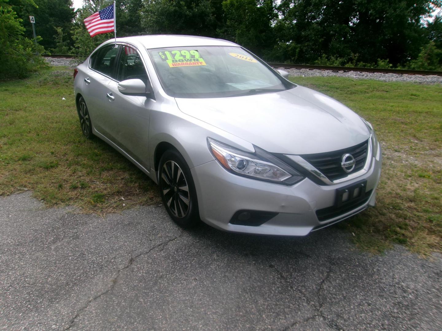 2018 Silver Nissan Altima 2.5 (1N4AL3AP8JC) with an 2.5L L4 DOHC 16V engine, CVT transmission, located at 2553 Airline Blvd, Portsmouth, VA, 23701, (757) 488-8331, 36.813889, -76.357597 - ***VEHICLE TERMS*** Down Payment: $1299 Weekly Payment: $120 APR: 23.9% Repayment Terms: 42 Months *** CALL ELIZABETH SMITH - DIRECTOR OF MARKETING @ 757-488-8331 TO SCHEDULE YOUR APPOINTMENT TODAY AND GET PRE-APPROVED RIGHT OVER THE PHONE*** - Photo#3