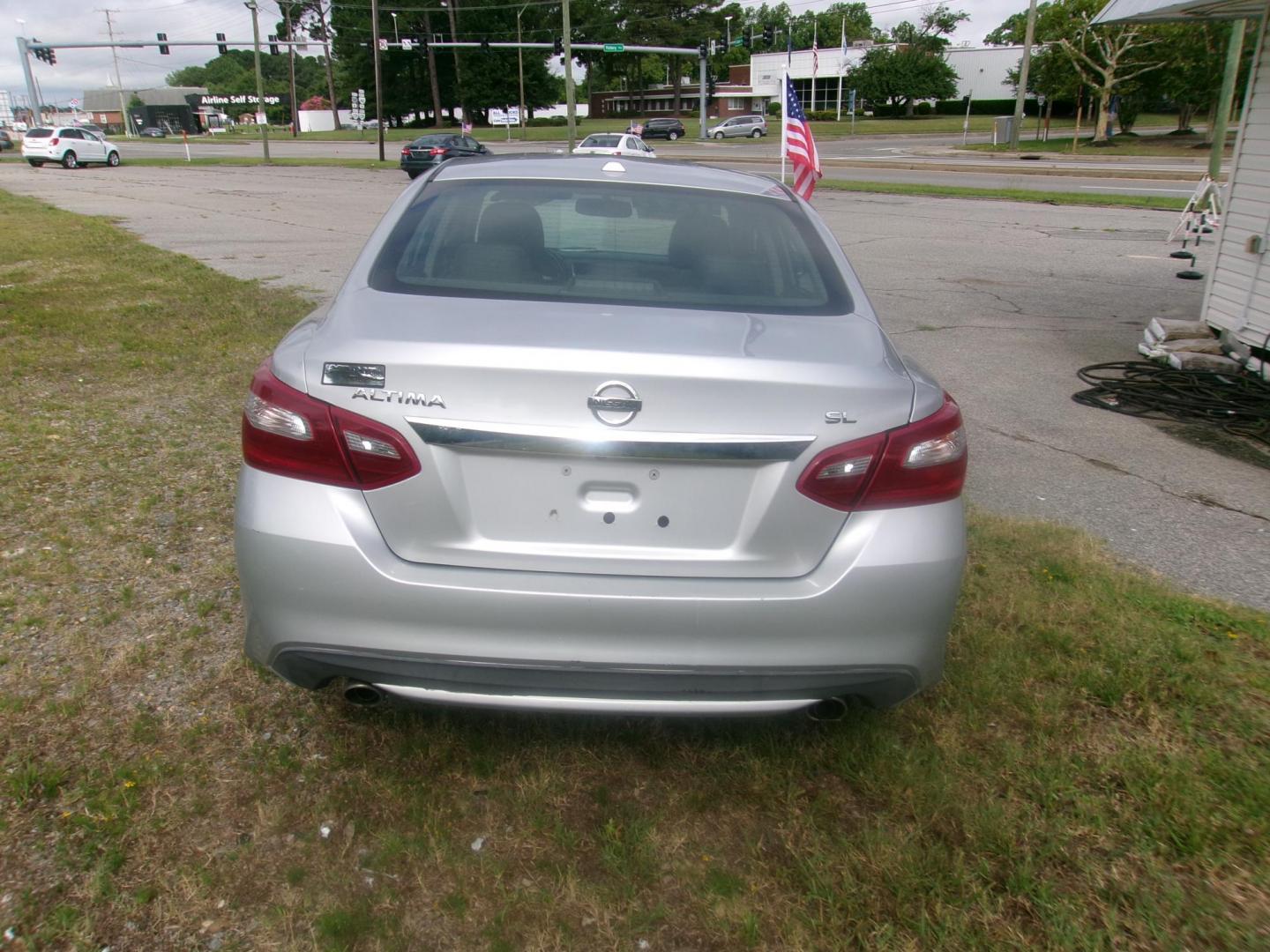 2018 Silver Nissan Altima 2.5 (1N4AL3AP8JC) with an 2.5L L4 DOHC 16V engine, CVT transmission, located at 2553 Airline Blvd, Portsmouth, VA, 23701, (757) 488-8331, 36.813889, -76.357597 - ***VEHICLE TERMS*** Down Payment: $1299 Weekly Payment: $120 APR: 23.9% Repayment Terms: 42 Months *** CALL ELIZABETH SMITH - DIRECTOR OF MARKETING @ 757-488-8331 TO SCHEDULE YOUR APPOINTMENT TODAY AND GET PRE-APPROVED RIGHT OVER THE PHONE*** - Photo#6