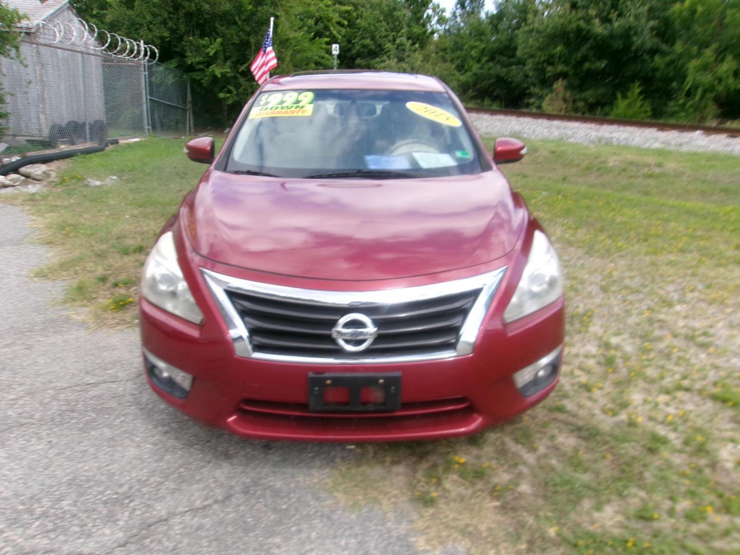 2015 Red Nissan Altima 2.5 S (1N4AL3AP3FC) with an 2.5L L4 DOHC 16V engine, Continuously Variable Transmission transmission, located at 2553 Airline Blvd, Portsmouth, VA, 23701, (757) 488-8331, 36.813889, -76.357597 - ***VEHICLE TERMS*** Down Payment: $999 Weekly Payment: $115 APR: 23.9% Repayment Terms: 42 Months *** CALL ELIZABETH SMITH - DIRECTOR OF MARKETING @ 757-488-8331 TO SCHEDULE YOUR APPOINTMENT TODAY AND GET PRE-APPROVED RIGHT OVER THE PHONE*** - Photo#2