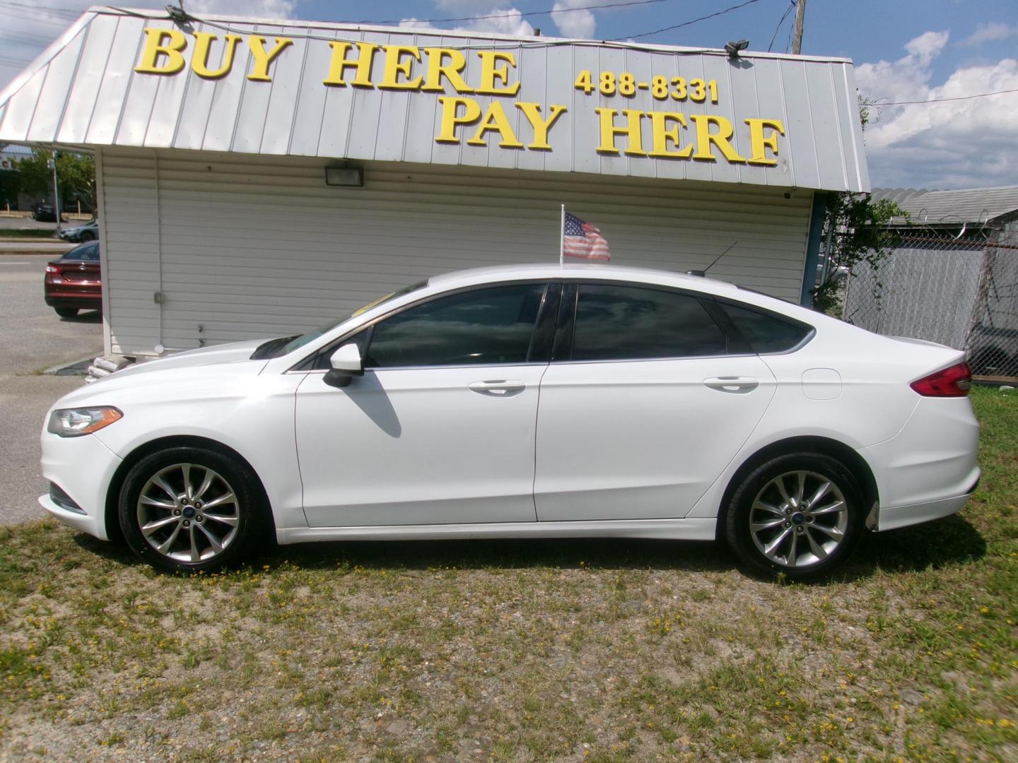 2017 White Ford Fusion SE (3FA6P0H73HR) with an 2.5L L4 DOHC 16V engine, 6A transmission, located at 2553 Airline Blvd, Portsmouth, VA, 23701, (757) 488-8331, 36.813889, -76.357597 - ***VEHICLE TERMS*** Down Payment: $999 Weekly Payment: $120 APR: 23.9% Repayment Terms: 42 Months *** CALL ELIZABETH SMITH - DIRECTOR OF MARKETING @ 757-488-8331 TO SCHEDULE YOUR APPOINTMENT TODAY AND GET PRE-APPROVED RIGHT OVER THE PHONE*** - Photo#0