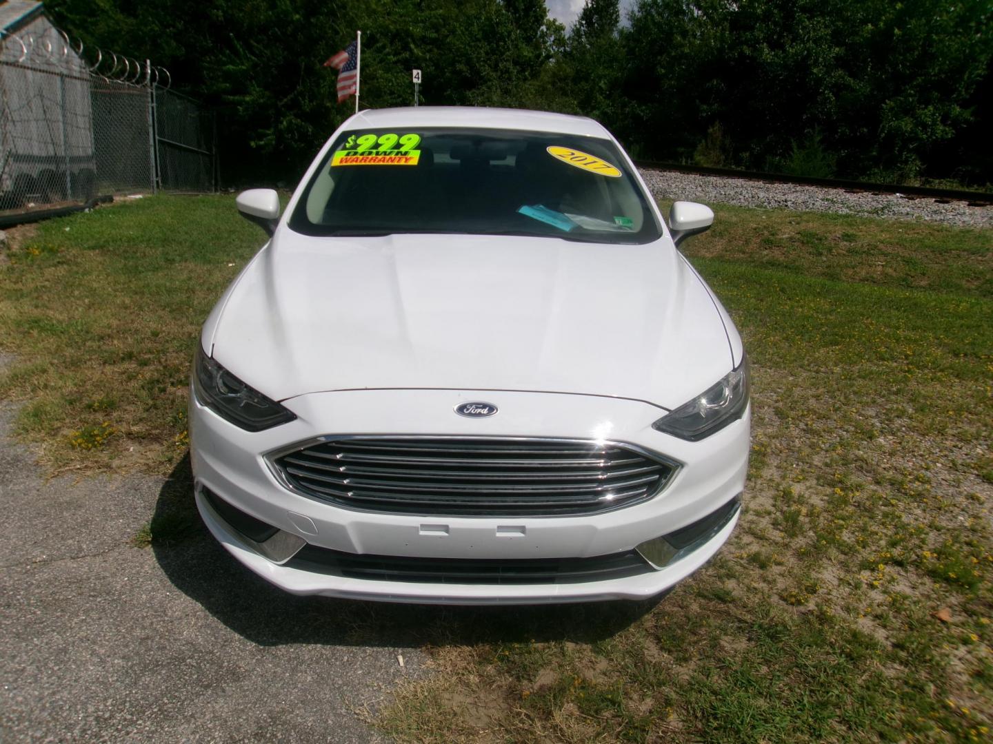 2017 White Ford Fusion SE (3FA6P0H73HR) with an 2.5L L4 DOHC 16V engine, 6A transmission, located at 2553 Airline Blvd, Portsmouth, VA, 23701, (757) 488-8331, 36.813889, -76.357597 - ***VEHICLE TERMS*** Down Payment: $999 Weekly Payment: $120 APR: 23.9% Repayment Terms: 42 Months *** CALL ELIZABETH SMITH - DIRECTOR OF MARKETING @ 757-488-8331 TO SCHEDULE YOUR APPOINTMENT TODAY AND GET PRE-APPROVED RIGHT OVER THE PHONE*** - Photo#2