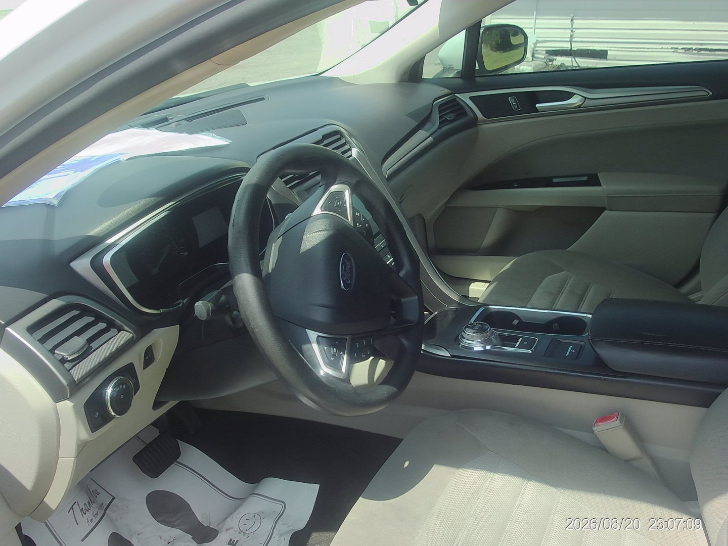 2017 White Ford Fusion SE (3FA6P0H73HR) with an 2.5L L4 DOHC 16V engine, 6A transmission, located at 2553 Airline Blvd, Portsmouth, VA, 23701, (757) 488-8331, 36.813889, -76.357597 - ***VEHICLE TERMS*** Down Payment: $799 Weekly Payment: $115 APR: 23.9% Repayment Terms: 42 Months *** CALL ELIZABETH SMITH - DIRECTOR OF MARKETING @ 757-488-8331 TO SCHEDULE YOUR APPOINTMENT TODAY AND GET PRE-APPROVED RIGHT OVER THE PHONE***- Photo#9