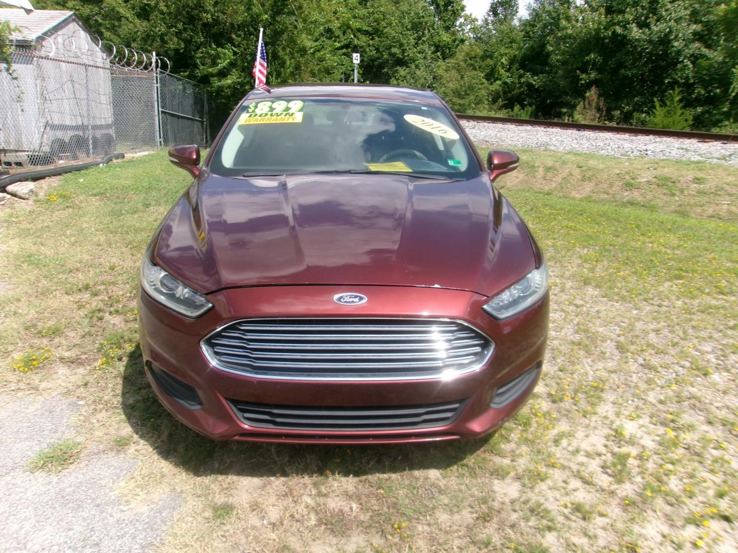 2016 Red Ford Fusion SE (3FA6P0H77GR) with an 2.5L L4 DOHC 16V engine, 6-Speed Automatic transmission, located at 2553 Airline Blvd, Portsmouth, VA, 23701, (757) 488-8331, 36.813889, -76.357597 - ***VEHICLE TERMS*** Down Payment: $899 Weekly Payment: $115 APR: 23.9% Repayment Terms: 42 Months *** CALL ELIZABETH SMITH - DIRECTOR OF MARKETING @ 757-488-8331 TO SCHEDULE YOUR APPOINTMENT TODAY AND GET PRE-APPROVED RIGHT OVER THE PHONE*** - Photo#2