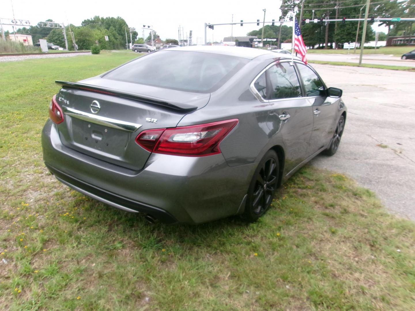 2017 Gray Nissan Altima 2.5 S (1N4AL3AP1HC) with an 2.5L L4 DOHC 16V engine, CVT transmission, located at 2553 Airline Blvd, Portsmouth, VA, 23701, (757) 488-8331, 36.813889, -76.357597 - ***VEHICLE TERMS*** Down Payment: $799 Weekly Payment: $115 APR: 23.9% Repayment Terms: 42 Months *** CALL ELIZABETH SMITH - DIRECTOR OF MARKETING @ 757-488-8331 TO SCHEDULE YOUR APPOINTMENT TODAY AND GET PRE-APPROVED RIGHT OVER THE PHONE*** - Photo#4