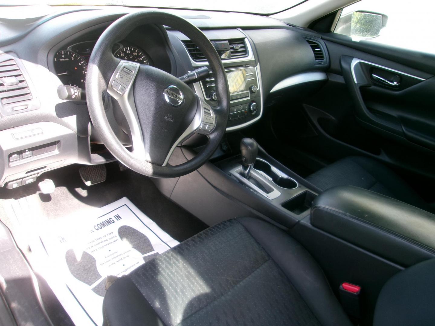 2017 White Nissan Altima 2.5 S (1N4AL3AP1HC) with an 2.5L L4 DOHC 16V engine, CVT transmission, located at 2553 Airline Blvd, Portsmouth, VA, 23701, (757) 488-8331, 36.813889, -76.357597 - ***VEHICLE TERMS*** Down Payment: $799 Weekly Payment: $115 APR: 23.9% Repayment Terms: 42 Months *** CALL ELIZABETH SMITH - DIRECTOR OF MARKETING @ 757-488-8331 TO SCHEDULE YOUR APPOINTMENT TODAY AND GET PRE-APPROVED RIGHT OVER THE PHONE*** - Photo#9