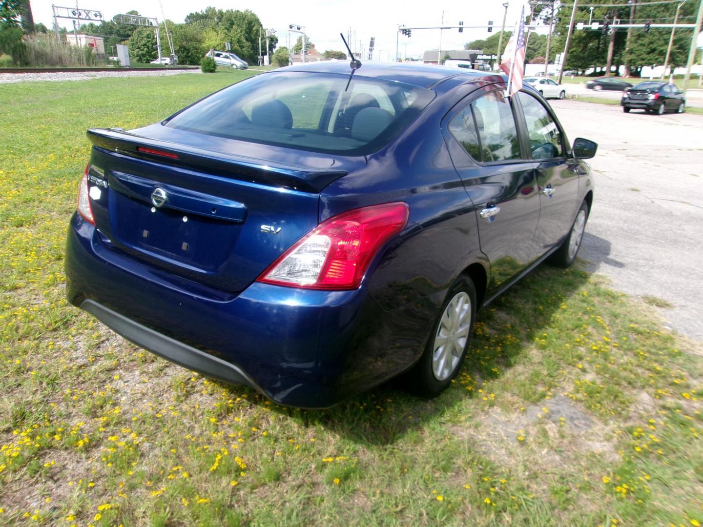 2019 Blue Nissan Versa 1.6 SV Sedan (3N1CN7AP2KL) with an 1.6L L4 DOHC 16V engine, CVT transmission, located at 2553 Airline Blvd, Portsmouth, VA, 23701, (757) 488-8331, 36.813889, -76.357597 - ***VEHICLE TERMS*** Down Payment: $799 Weekly Payment: $115 APR: 23.9% Repayment Terms: 42 Months *** CALL ELIZABETH SMITH - DIRECTOR OF MARKETING @ 757-488-8331 TO SCHEDULE YOUR APPOINTMENT TODAY AND GET PRE-APPROVED RIGHT OVER THE PHONE*** - Photo#5