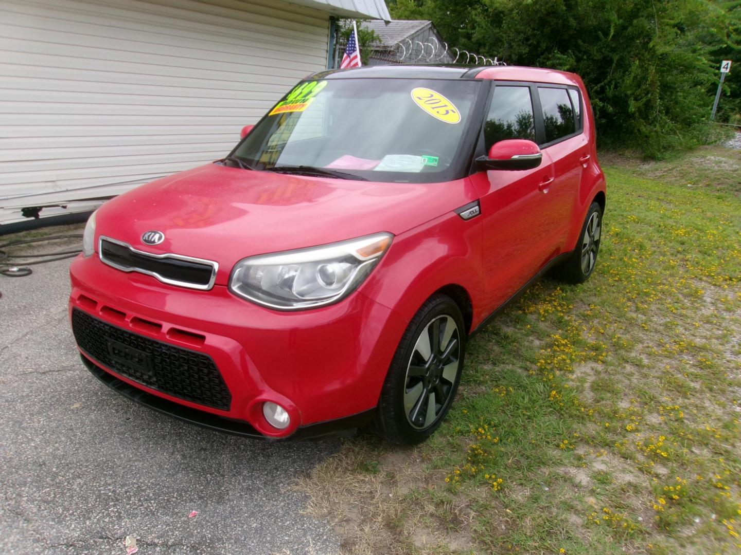 2015 Red Kia Soul ! (KNDJX3A52F7) with an 2.0L L4 DOHC 16V engine, 6-Speed Automatic transmission, located at 2553 Airline Blvd, Portsmouth, VA, 23701, (757) 488-8331, 36.813889, -76.357597 - ***VEHICLE TERMS*** Down Payment: $499 Weekly Payment: $105 APR: 23.9% Repayment Terms: 42 Months *** CALL ELIZABETH SMITH - DIRECTOR OF MARKETING @ 757-488-8331 TO SCHEDULE YOUR APPOINTMENT TODAY AND GET PRE-APPROVED RIGHT OVER THE PHONE*** - Photo#1