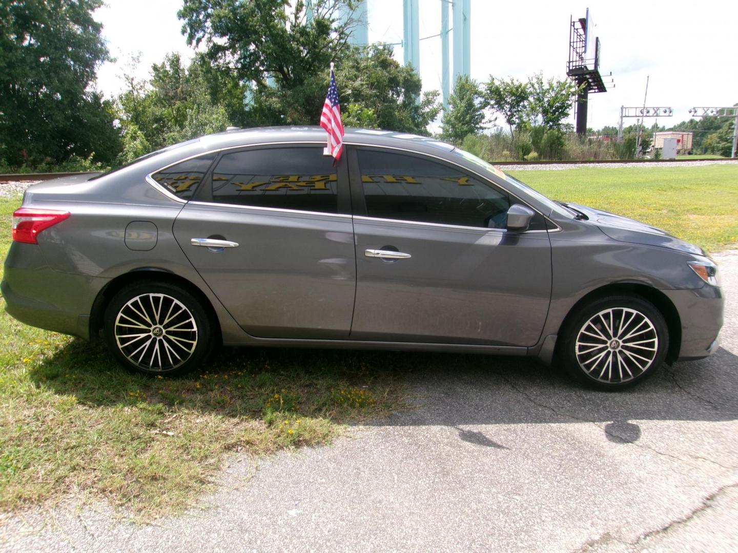 2017 Gray Nissan Sentra S 6MT (3N1AB7AP9HY) with an 1.8L L4 SFI DOHC 16V engine, 6M transmission, located at 2553 Airline Blvd, Portsmouth, VA, 23701, (757) 488-8331, 36.813889, -76.357597 - ***VEHICLE TERMS*** Down Payment: $799 Weekly Payment: $115 APR: 23.9% Repayment Terms: 42 Months *** CALL ELIZABETH SMITH - DIRECTOR OF MARKETING @ 757-488-8331 TO SCHEDULE YOUR APPOINTMENT TODAY AND GET PRE-APPROVED RIGHT OVER THE PHONE*** - Photo#4