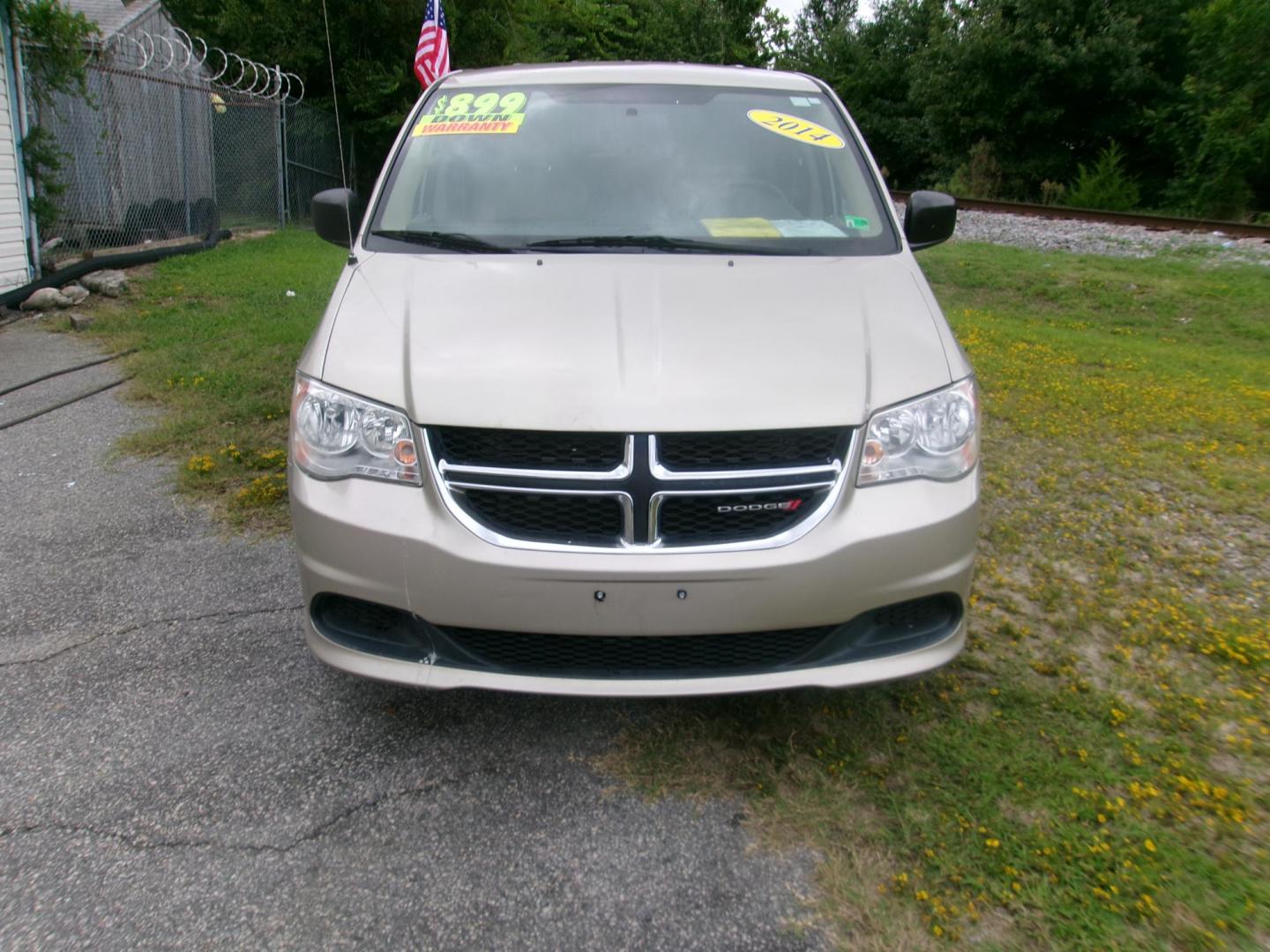 2014 Tan Dodge Grand Caravan SE (2C4RDGBG2ER) with an 3.6L V6 DOHC 24V engine, 6-Speed Automatic transmission, located at 2553 Airline Blvd, Portsmouth, VA, 23701, (757) 488-8331, 36.813889, -76.357597 - ***VEHICLE TERMS*** Down Payment: $899 Weekly Payment: $110 APR: 23.9% Repayment Terms: 42 Months *** CALL ELIZABETH SMITH - DIRECTOR OF MARKETING @ 757-488-8331 TO SCHEDULE YOUR APPOINTMENT TODAY AND GET PRE-APPROVED RIGHT OVER THE PHONE*** - Photo#2