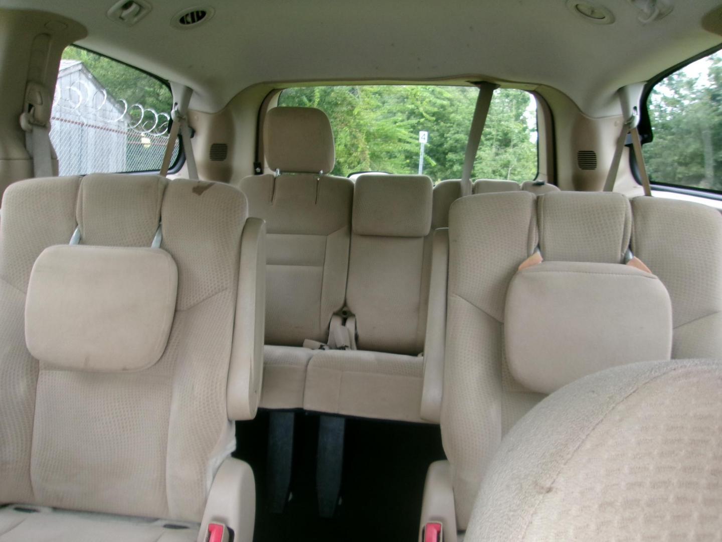 2014 Tan Dodge Grand Caravan SE (2C4RDGBG2ER) with an 3.6L V6 DOHC 24V engine, 6-Speed Automatic transmission, located at 2553 Airline Blvd, Portsmouth, VA, 23701, (757) 488-8331, 36.813889, -76.357597 - ***VEHICLE TERMS*** Down Payment: $899 Weekly Payment: $110 APR: 23.9% Repayment Terms: 42 Months *** CALL ELIZABETH SMITH - DIRECTOR OF MARKETING @ 757-488-8331 TO SCHEDULE YOUR APPOINTMENT TODAY AND GET PRE-APPROVED RIGHT OVER THE PHONE*** - Photo#10