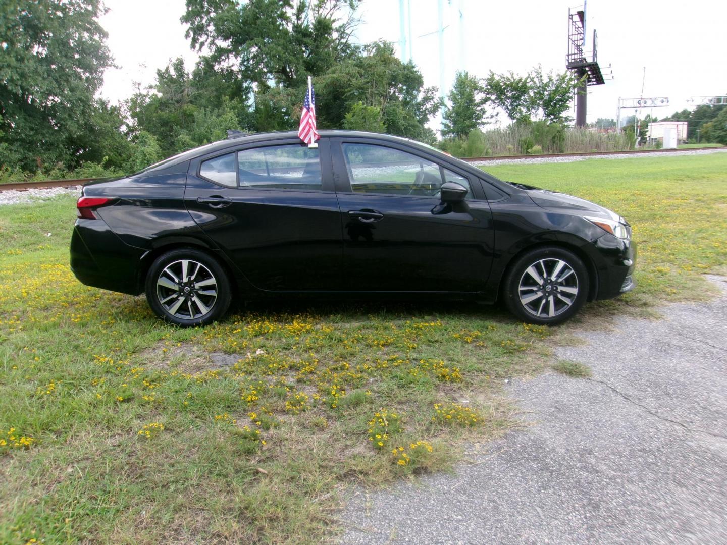 2020 Black Nissan Versa SV (3N1CN8EV4LL) with an 1.6L L4 DOHC 16V engine, CVT transmission, located at 2553 Airline Blvd, Portsmouth, VA, 23701, (757) 488-8331, 36.813889, -76.357597 - ***VEHICLE TERMS*** Down Payment: $999 Weekly Payment: $120 APR: 23.9% Repayment Terms: 42 Months *** CALL ELIZABETH SMITH - DIRECTOR OF MARKETING @ 757-488-8331 TO SCHEDULE YOUR APPOINTMENT TODAY AND GET PRE-APPROVED RIGHT OVER THE PHONE*** - Photo#4