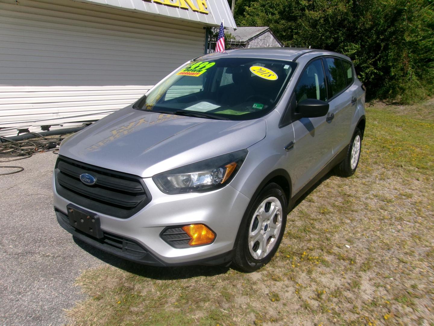 2018 Silver Ford Escape S FWD (1FMCU0F71JU) with an 2.5L L4 DOHC 16V engine, 6A transmission, located at 2553 Airline Blvd, Portsmouth, VA, 23701, (757) 488-8331, 36.813889, -76.357597 - ***VEHICLE TERMS*** Down Payment: $499 Weekly Payment: $110 APR: 23.9% Repayment Terms: 42 Months *** CALL ELIZABETH SMITH - DIRECTOR OF MARKETING @ 757-488-8331 TO SCHEDULE YOUR APPOINTMENT TODAY AND GET PRE-APPROVED RIGHT OVER THE PHONE*** - Photo#1