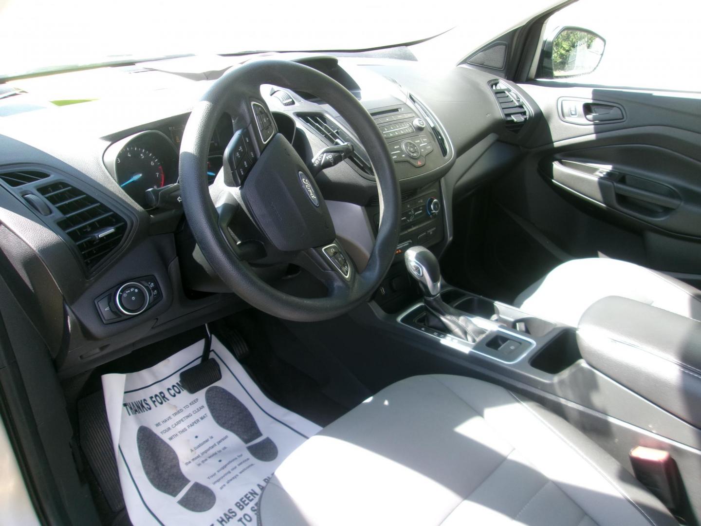 2018 Silver Ford Escape S FWD (1FMCU0F71JU) with an 2.5L L4 DOHC 16V engine, 6A transmission, located at 2553 Airline Blvd, Portsmouth, VA, 23701, (757) 488-8331, 36.813889, -76.357597 - ***VEHICLE TERMS*** Down Payment: $499 Weekly Payment: $110 APR: 23.9% Repayment Terms: 42 Months *** CALL ELIZABETH SMITH - DIRECTOR OF MARKETING @ 757-488-8331 TO SCHEDULE YOUR APPOINTMENT TODAY AND GET PRE-APPROVED RIGHT OVER THE PHONE*** - Photo#9