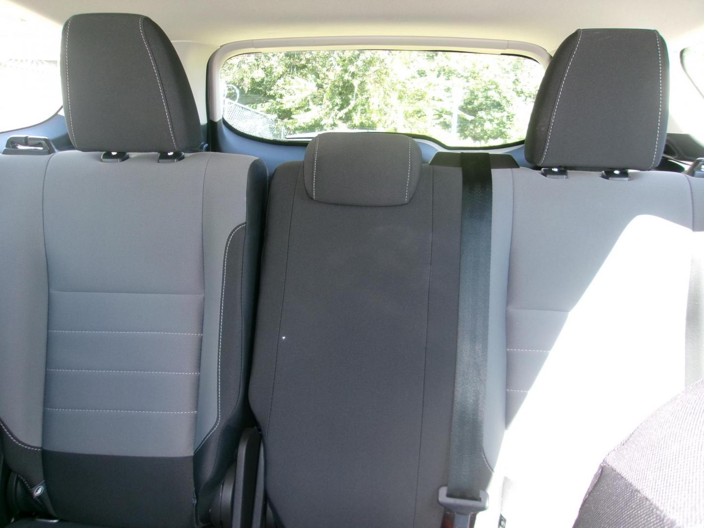 2018 Silver Ford Escape S FWD (1FMCU0F71JU) with an 2.5L L4 DOHC 16V engine, 6A transmission, located at 2553 Airline Blvd, Portsmouth, VA, 23701, (757) 488-8331, 36.813889, -76.357597 - ***VEHICLE TERMS*** Down Payment: $499 Weekly Payment: $110 APR: 23.9% Repayment Terms: 42 Months *** CALL ELIZABETH SMITH - DIRECTOR OF MARKETING @ 757-488-8331 TO SCHEDULE YOUR APPOINTMENT TODAY AND GET PRE-APPROVED RIGHT OVER THE PHONE*** - Photo#10