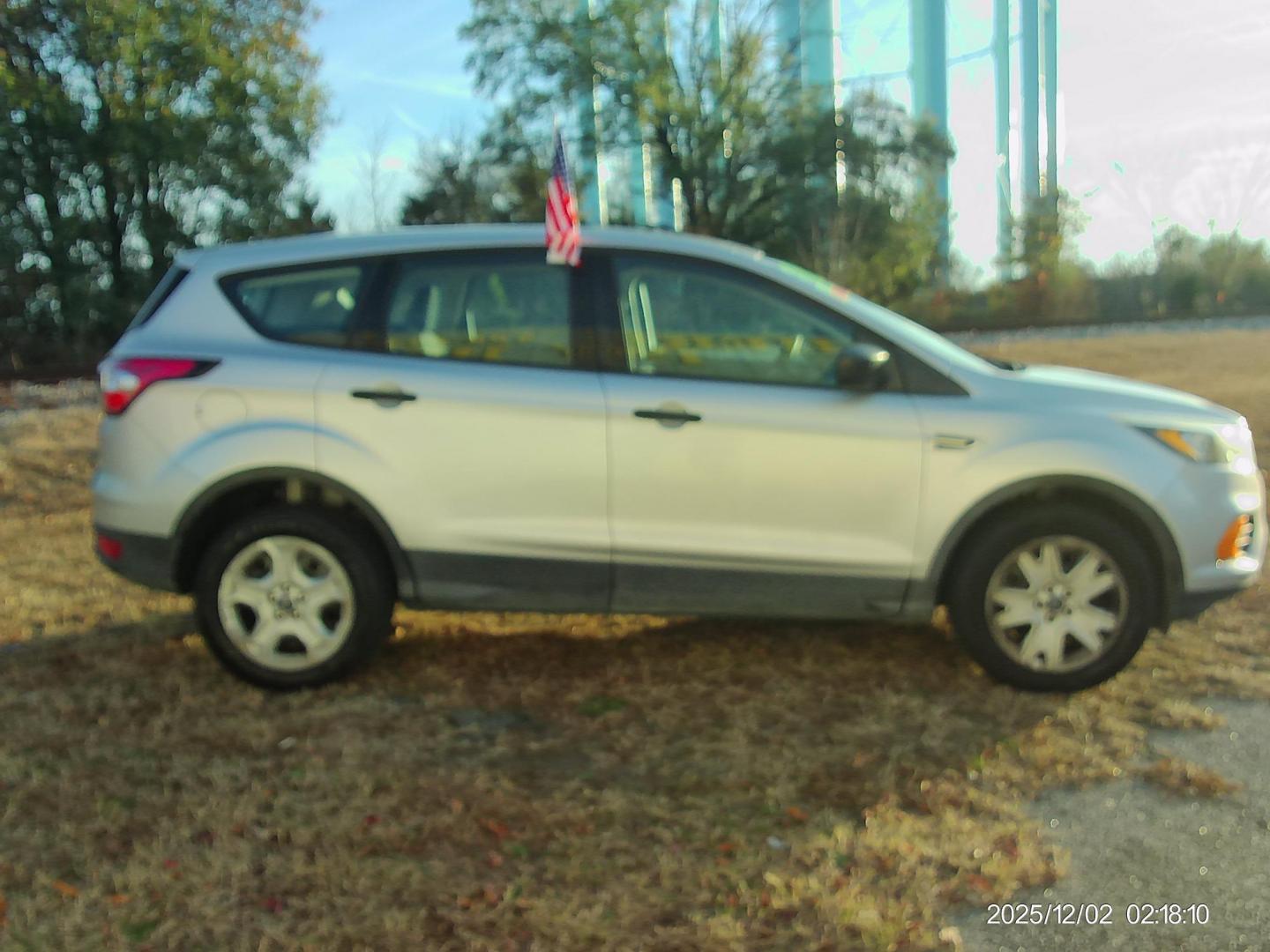 2018 Silver Ford Escape S FWD (1FMCU0F71JU) with an 2.5L L4 DOHC 16V engine, 6A transmission, located at 2553 Airline Blvd, Portsmouth, VA, 23701, (757) 488-8331, 36.813889, -76.357597 - Photo#4