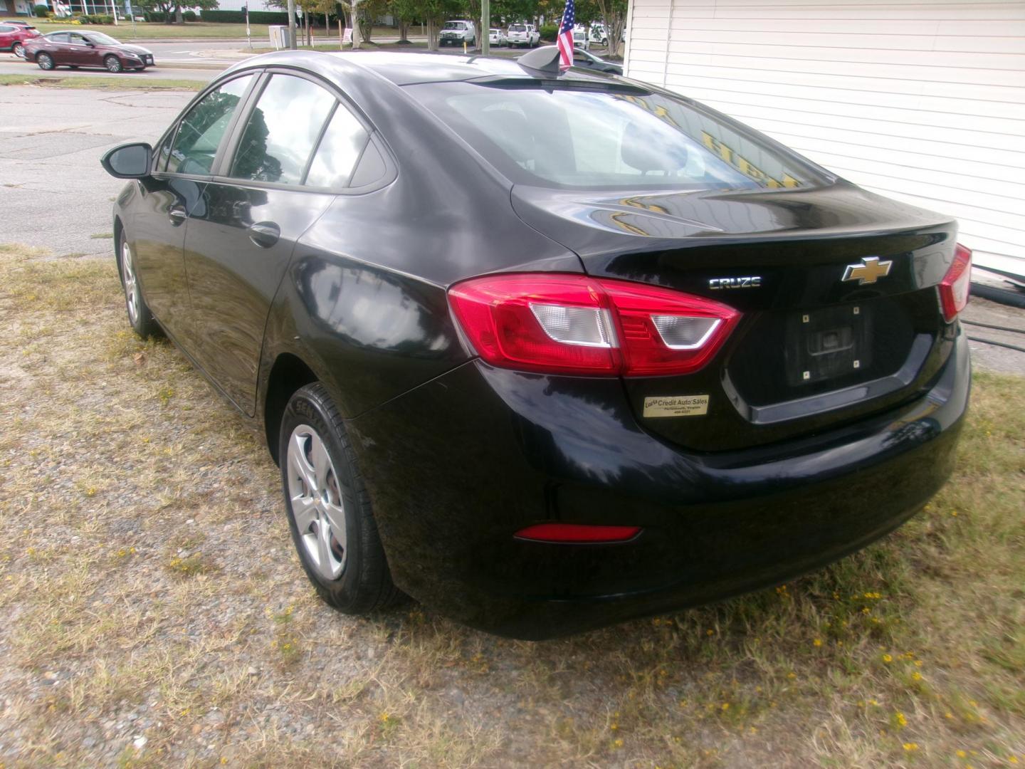 2017 Black Chevrolet Cruze LS Auto (1G1BC5SM3H7) with an 1.4L L4 DOHC 16V TURBO engine, 6A transmission, located at 2553 Airline Blvd, Portsmouth, VA, 23701, (757) 488-8331, 36.813889, -76.357597 - Photo#7
