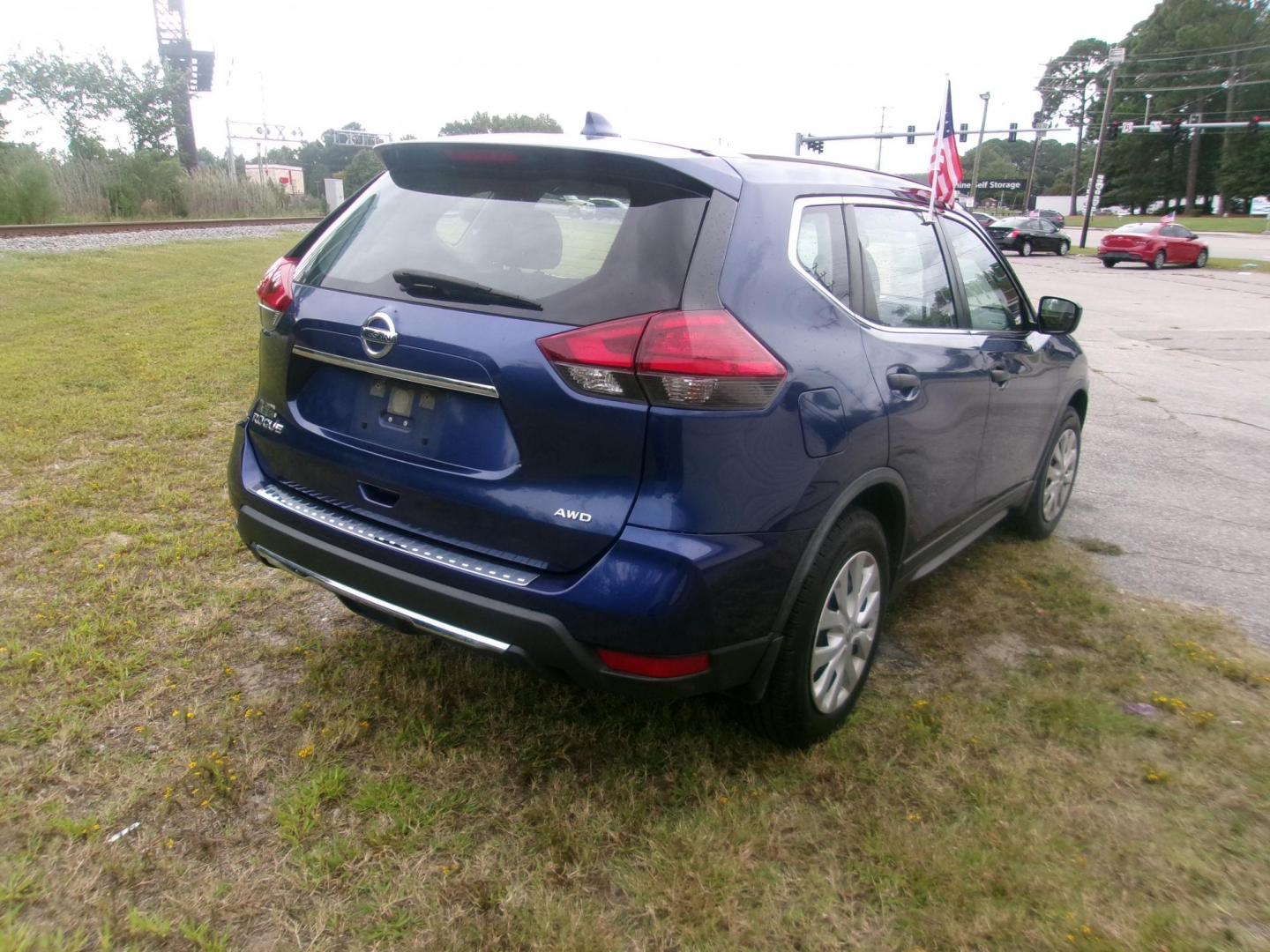 2017 Blue Nissan Rogue SL AWD (JN8AT2MV9HW) with an 2.5L L4 DOHC 16V engine, CVT transmission, located at 2553 Airline Blvd, Portsmouth, VA, 23701, (757) 488-8331, 36.813889, -76.357597 - ***VEHICLE TERMS*** Down Payment: $799 Weekly Payment: $110 APR: 23.9% Repayment Terms: 42 Months *** CALL ELIZABETH SMITH - DIRECTOR OF MARKETING @ 757-488-8331 TO SCHEDULE YOUR APPOINTMENT TODAY AND GET PRE-APPROVED RIGHT OVER THE PHONE*** - Photo#5