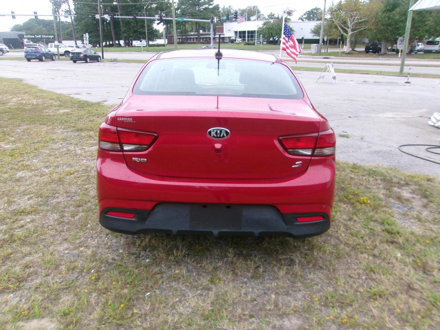 2020 Red Kia Rio LX (3KPA24AD2LE) with an 1.6L L4 DOHC 16V engine, 6A transmission, located at 2553 Airline Blvd, Portsmouth, VA, 23701, (757) 488-8331, 36.813889, -76.357597 - ***VEHICLE TERMS*** Down Payment: $999 Weekly Payment: $120 APR: 23.9% Repayment Terms: 42 Months *** CALL ELIZABETH SMITH - DIRECTOR OF MARKETING @ 757-488-8331 TO SCHEDULE YOUR APPOINTMENT TODAY AND GET PRE-APPROVED RIGHT OVER THE PHONE*** - Photo#7
