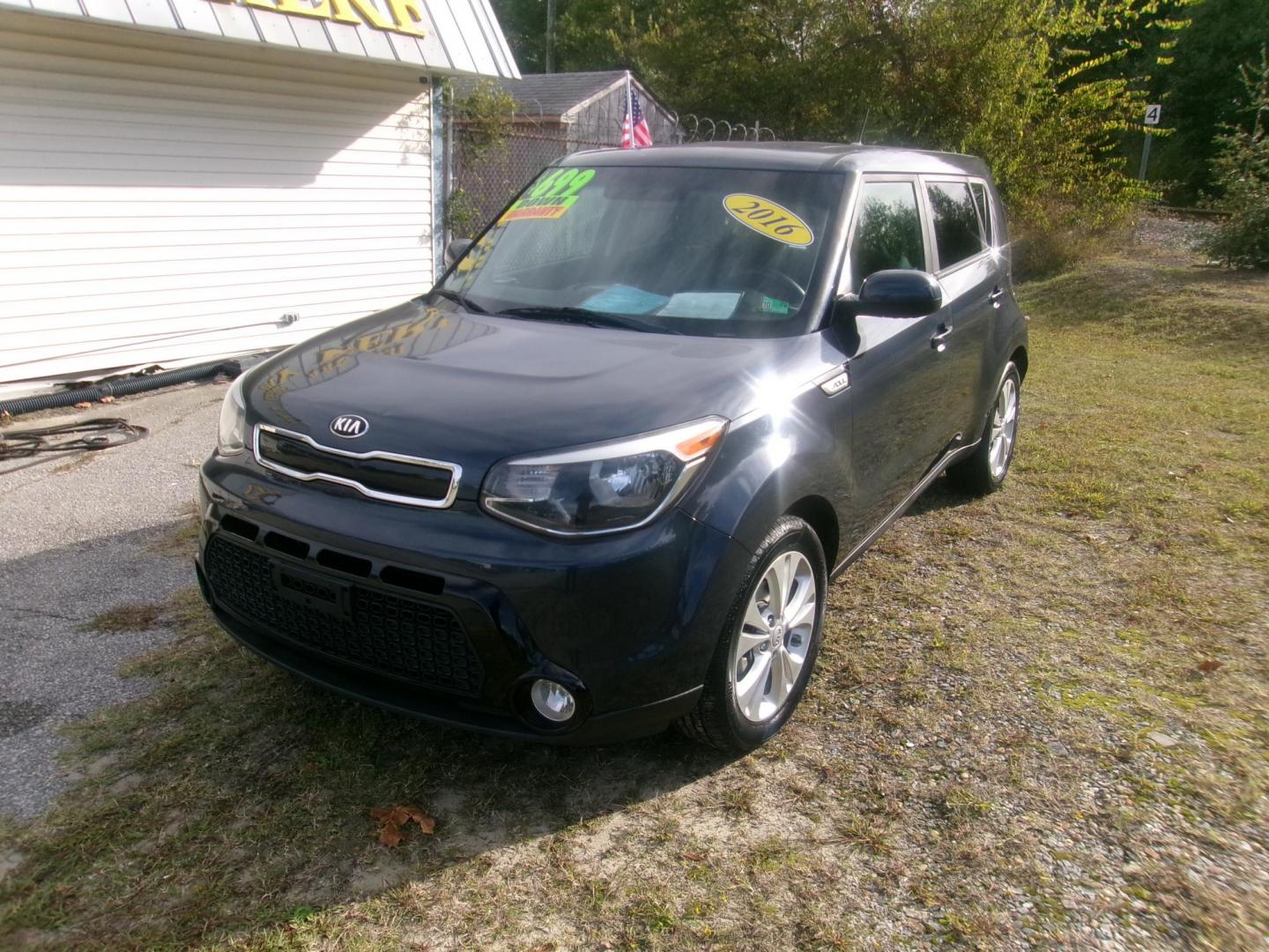 2016 Blue Kia Soul + (KNDJP3A58G7) with an 2.0L L4 DOHC 16V engine, 6A transmission, located at 2553 Airline Blvd, Portsmouth, VA, 23701, (757) 488-8331, 36.813889, -76.357597 - ***VEHICLE TERMS*** Down Payment: $699 Weekly Payment: $110 APR: 23.9% Repayment Terms: 42 Months *** CALL ELIZABETH SMITH - DIRECTOR OF MARKETING @ 757-488-8331 TO SCHEDULE YOUR APPOINTMENT TODAY AND GET PRE-APPROVED RIGHT OVER THE PHONE*** - Photo#1